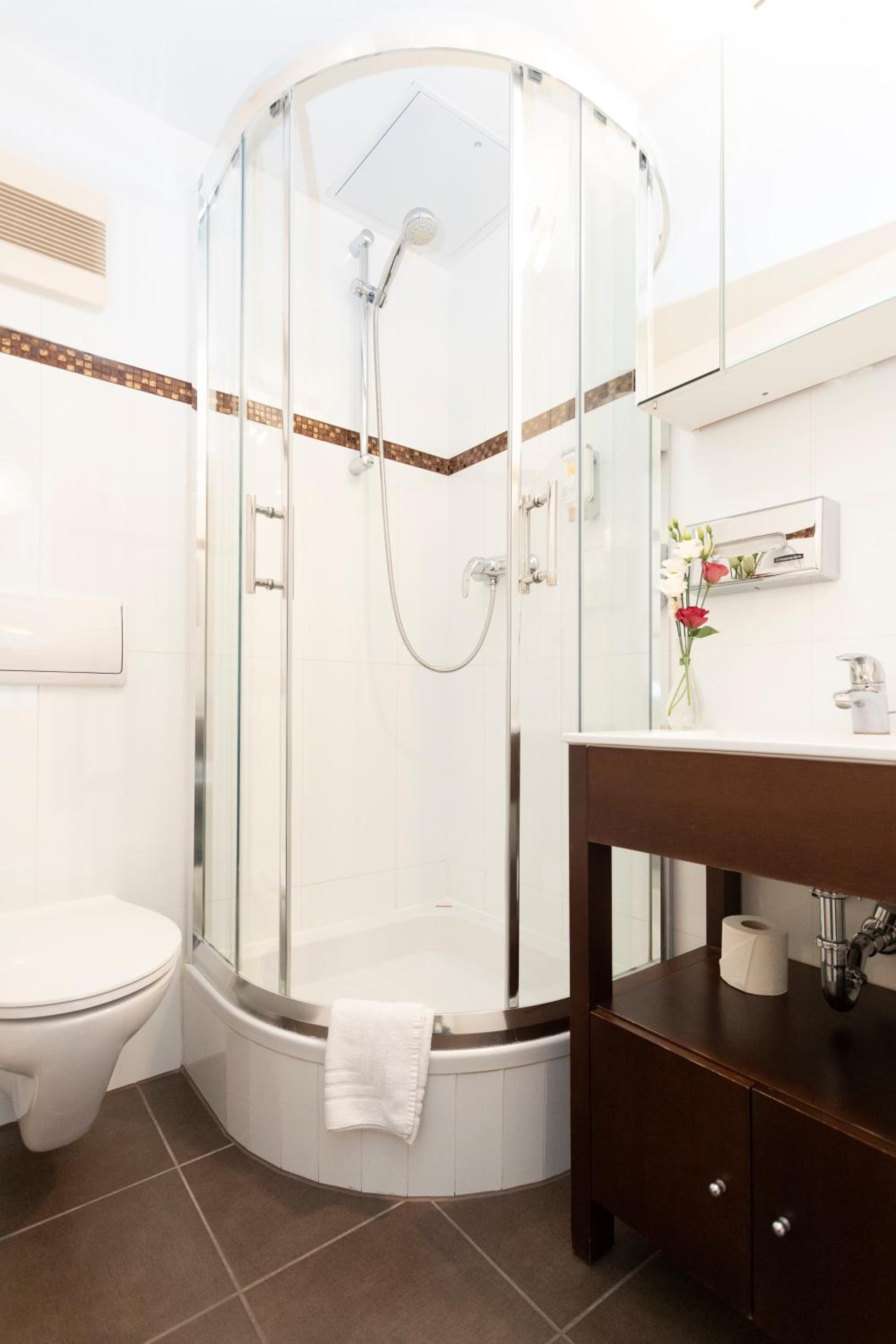 Comfort Double Room - Photo 9