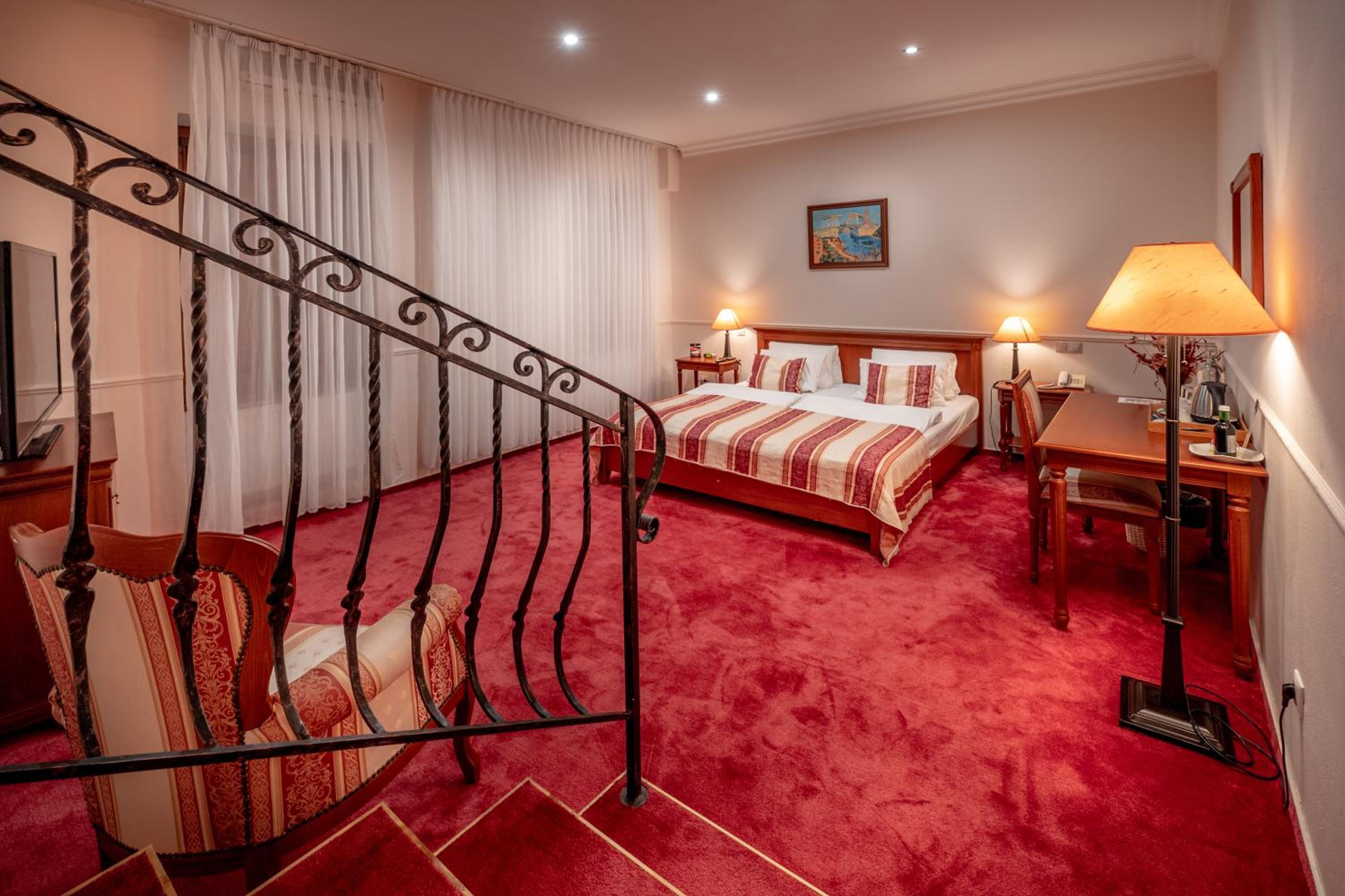 Suite photo 1