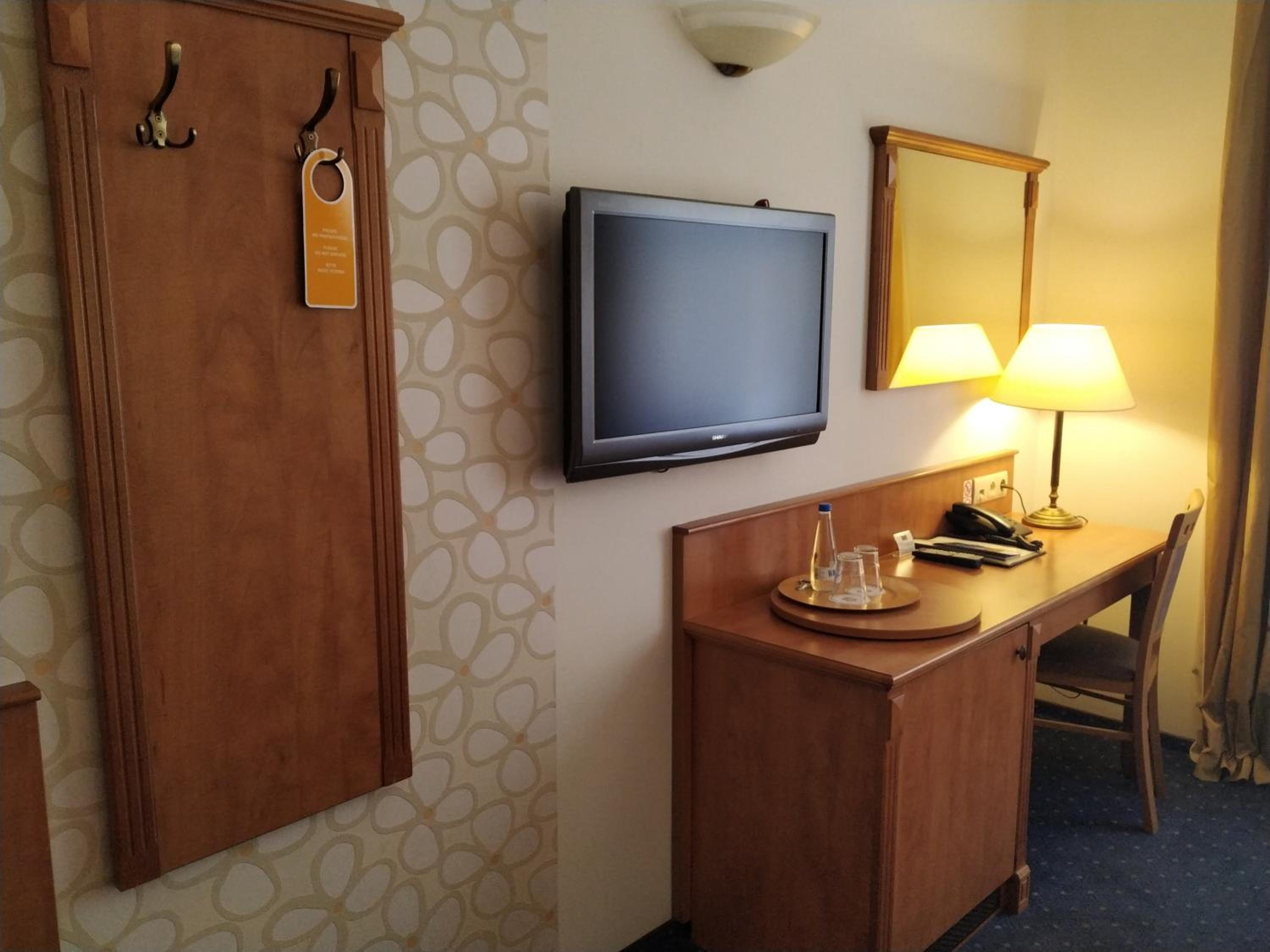 Classic Double Room - Photo 15