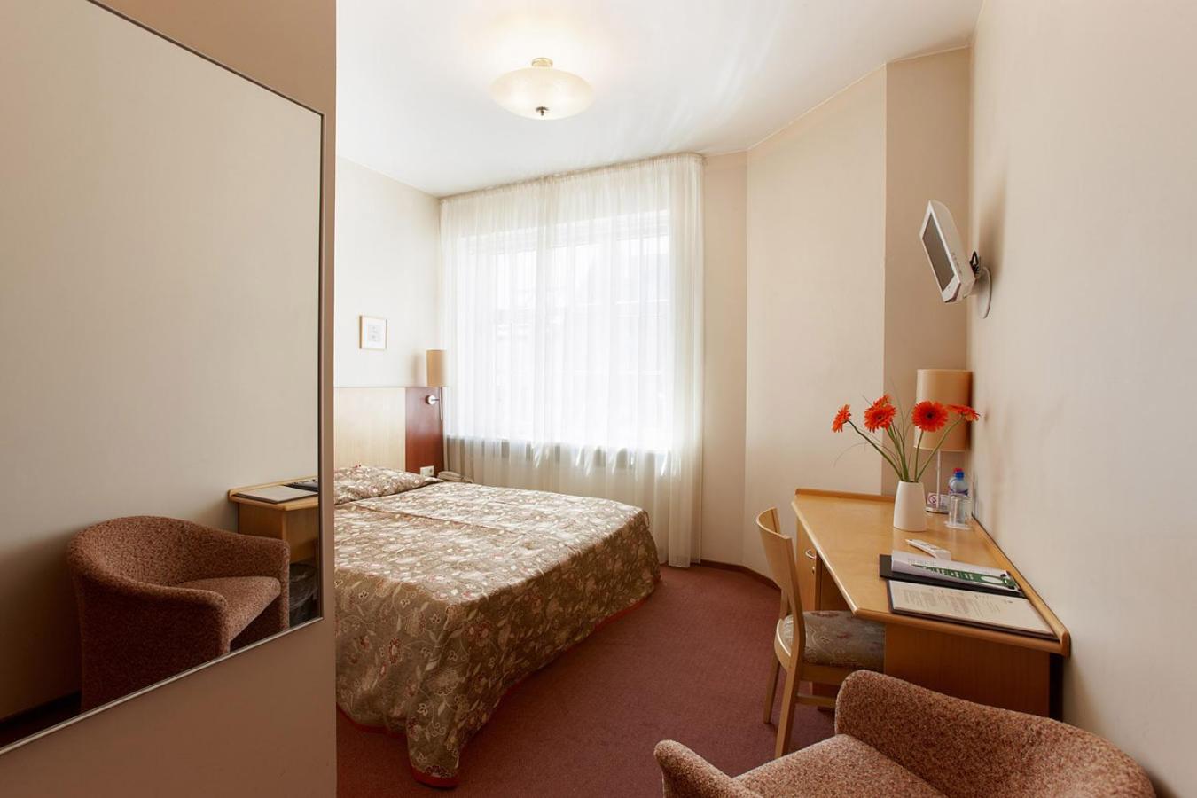 Double or Twin Room - Photo 1