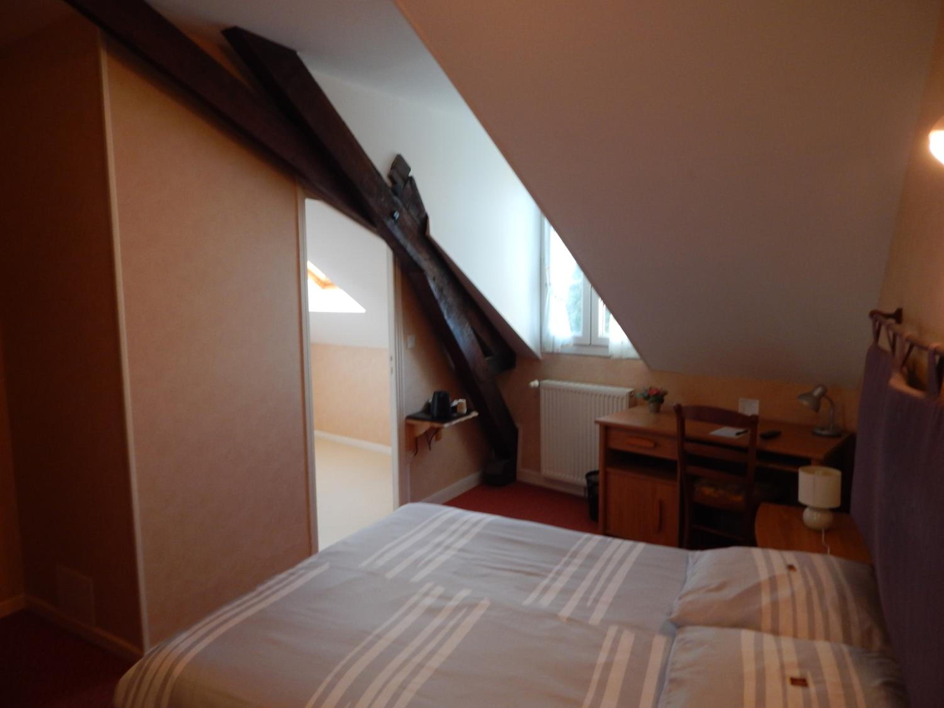 Double Room - Photo 2