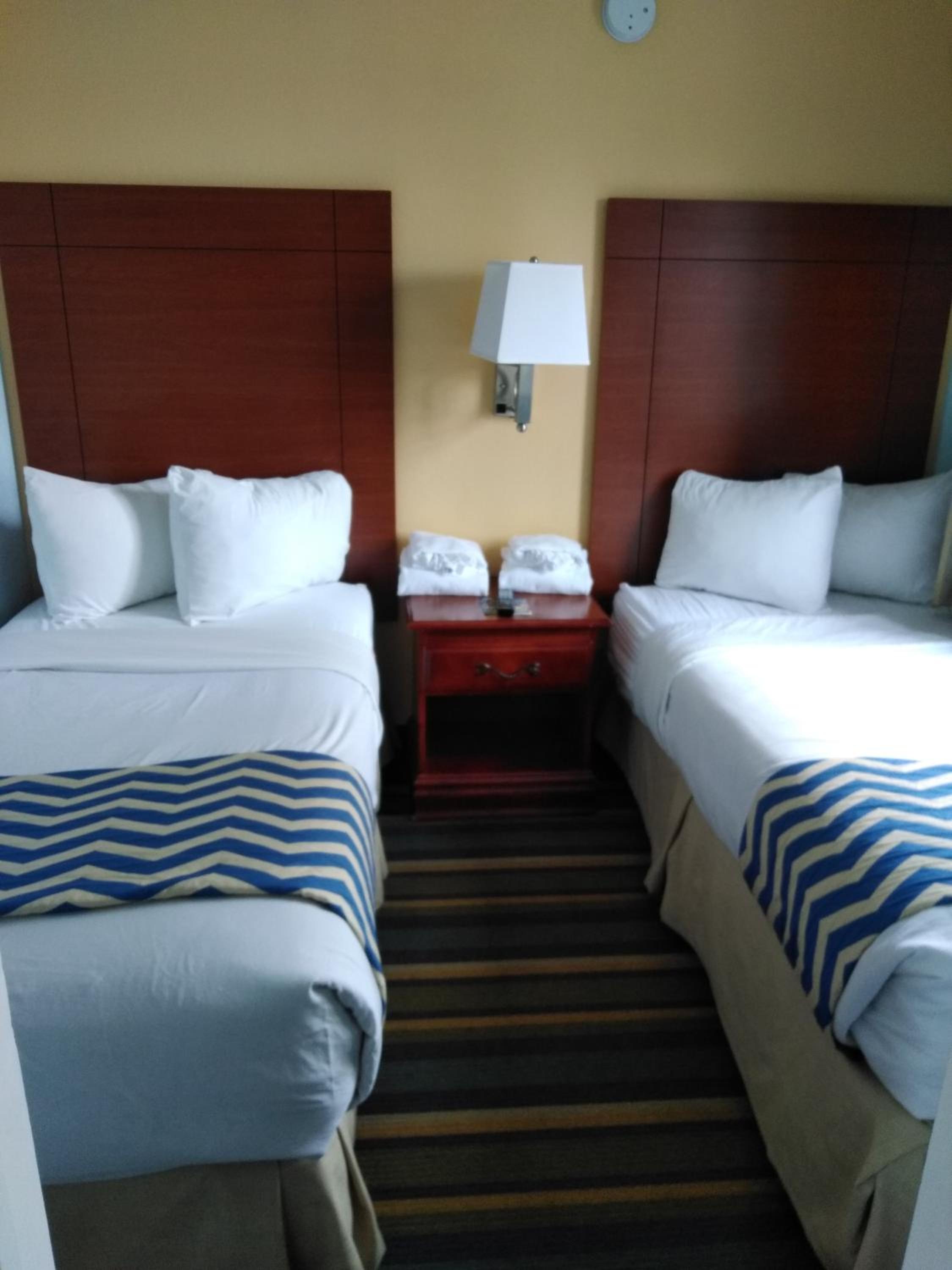 Two-Bedroom Suite - Non-Smoking - Photo 2