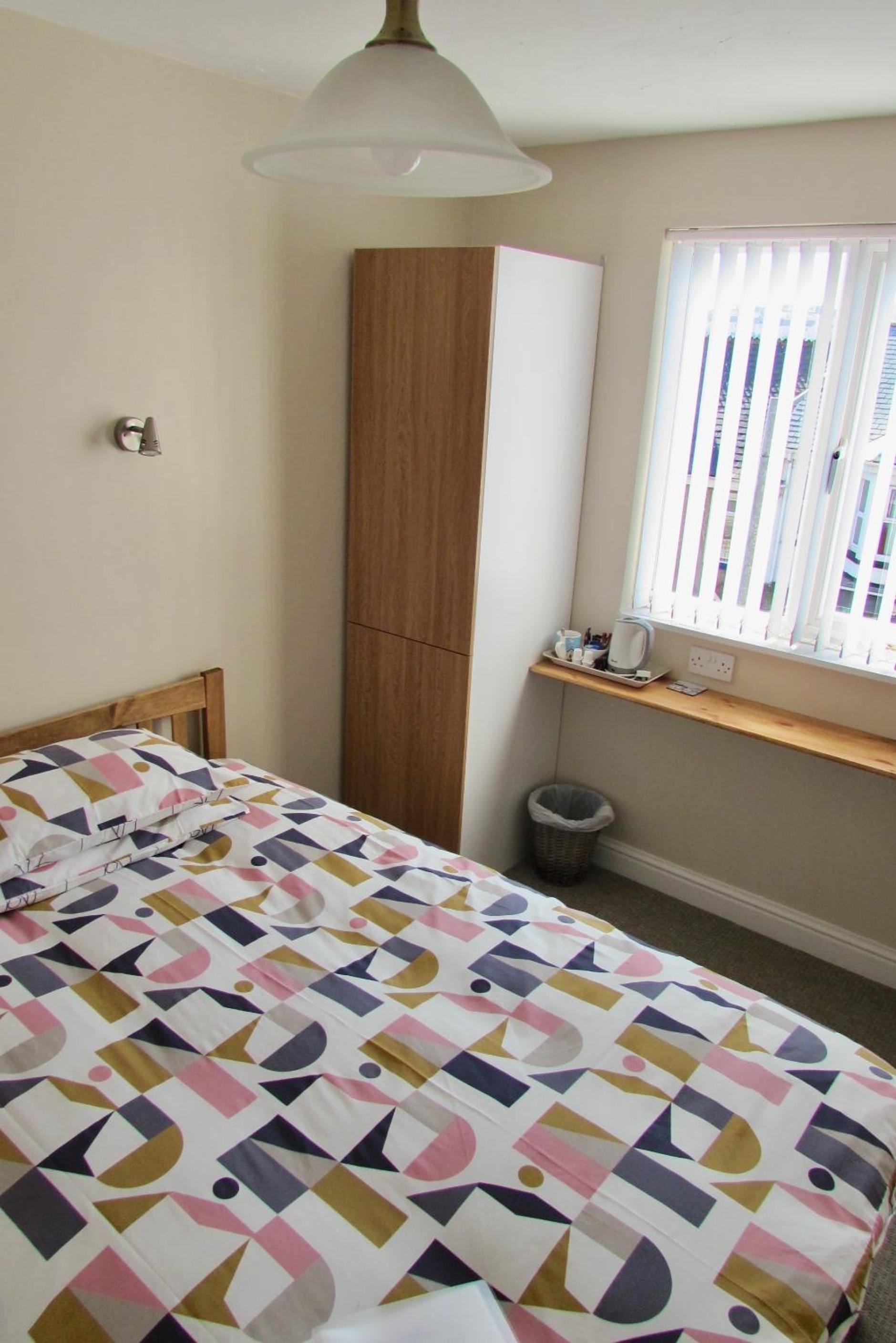 Single Room photo 3