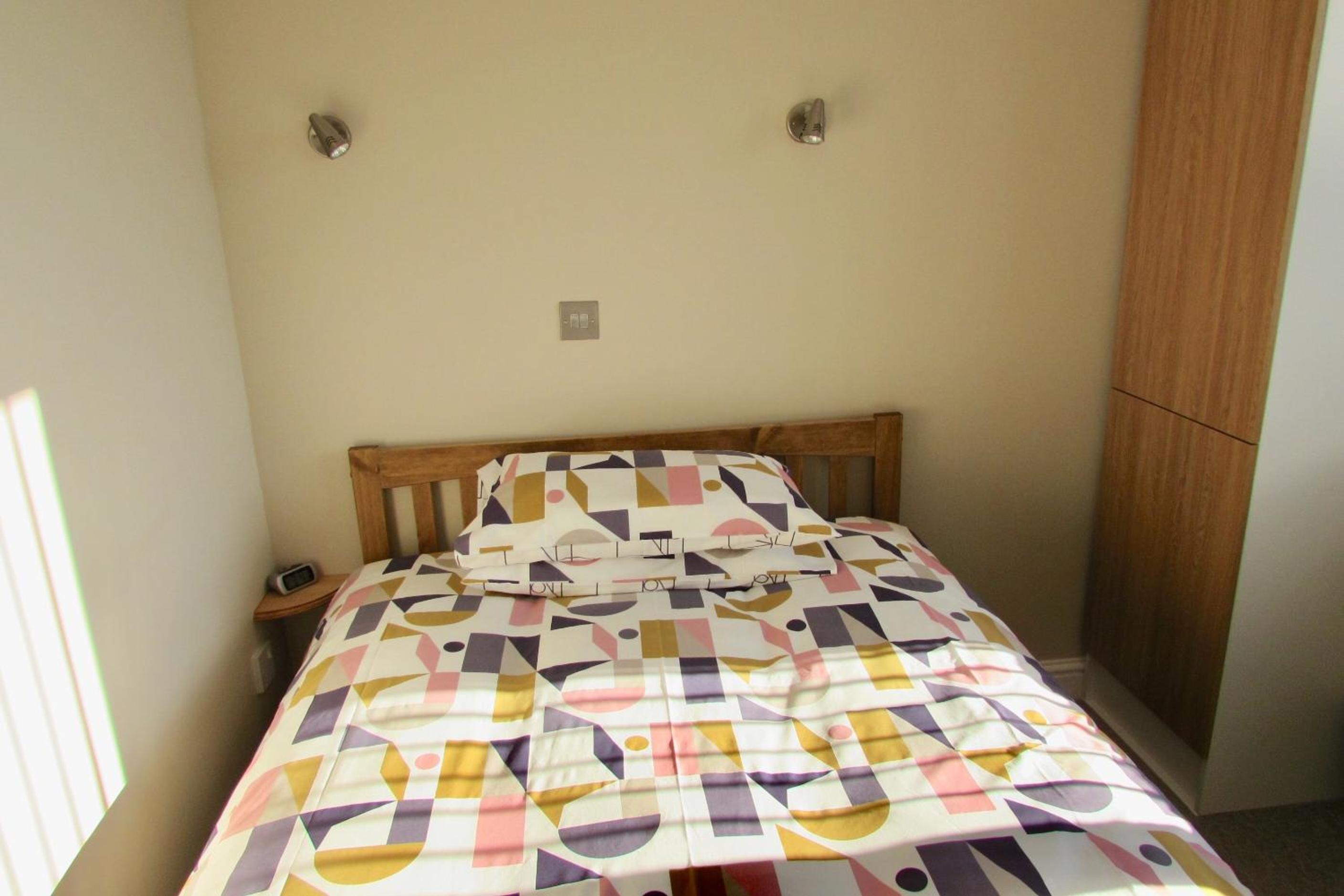 Single Room photo 2