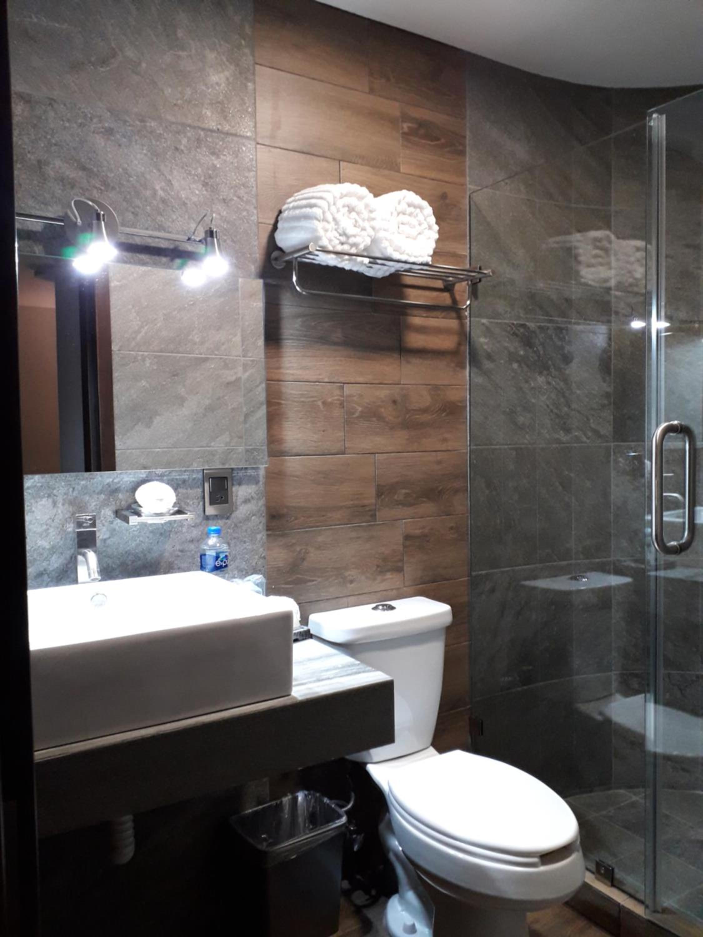 Double Room - Photo 7