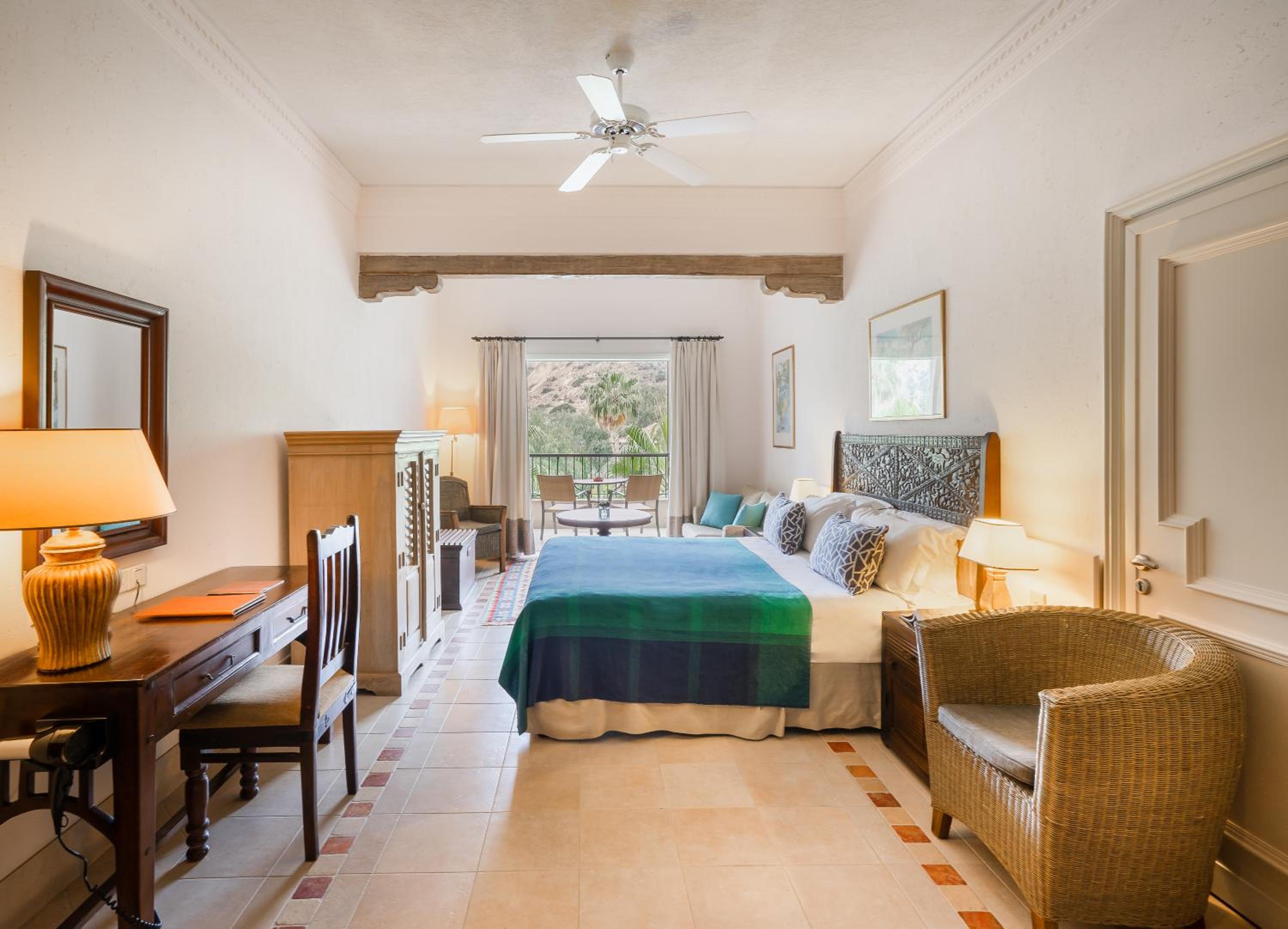 Junior Suite with Garden View