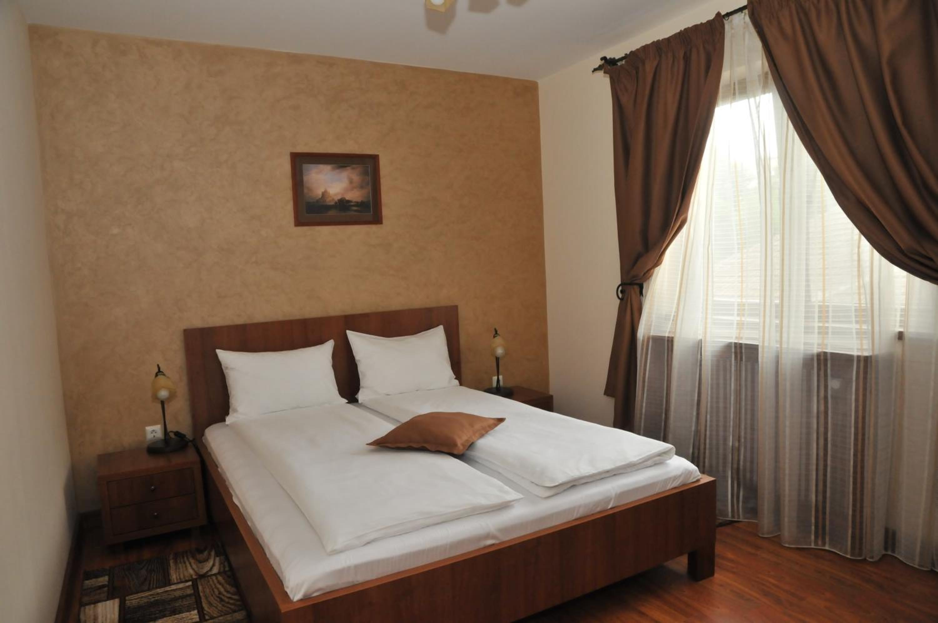 Suite - Photo 5