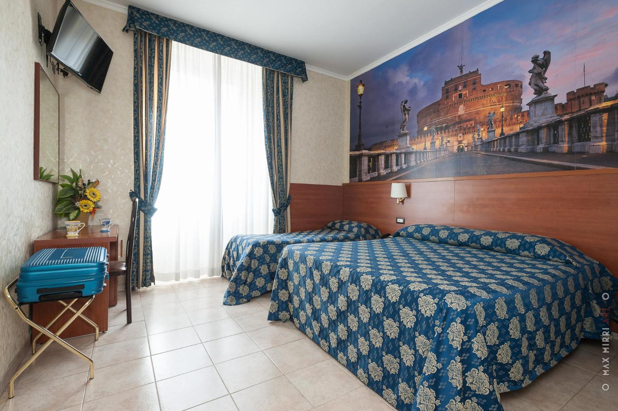 Triple Room - Photo 1