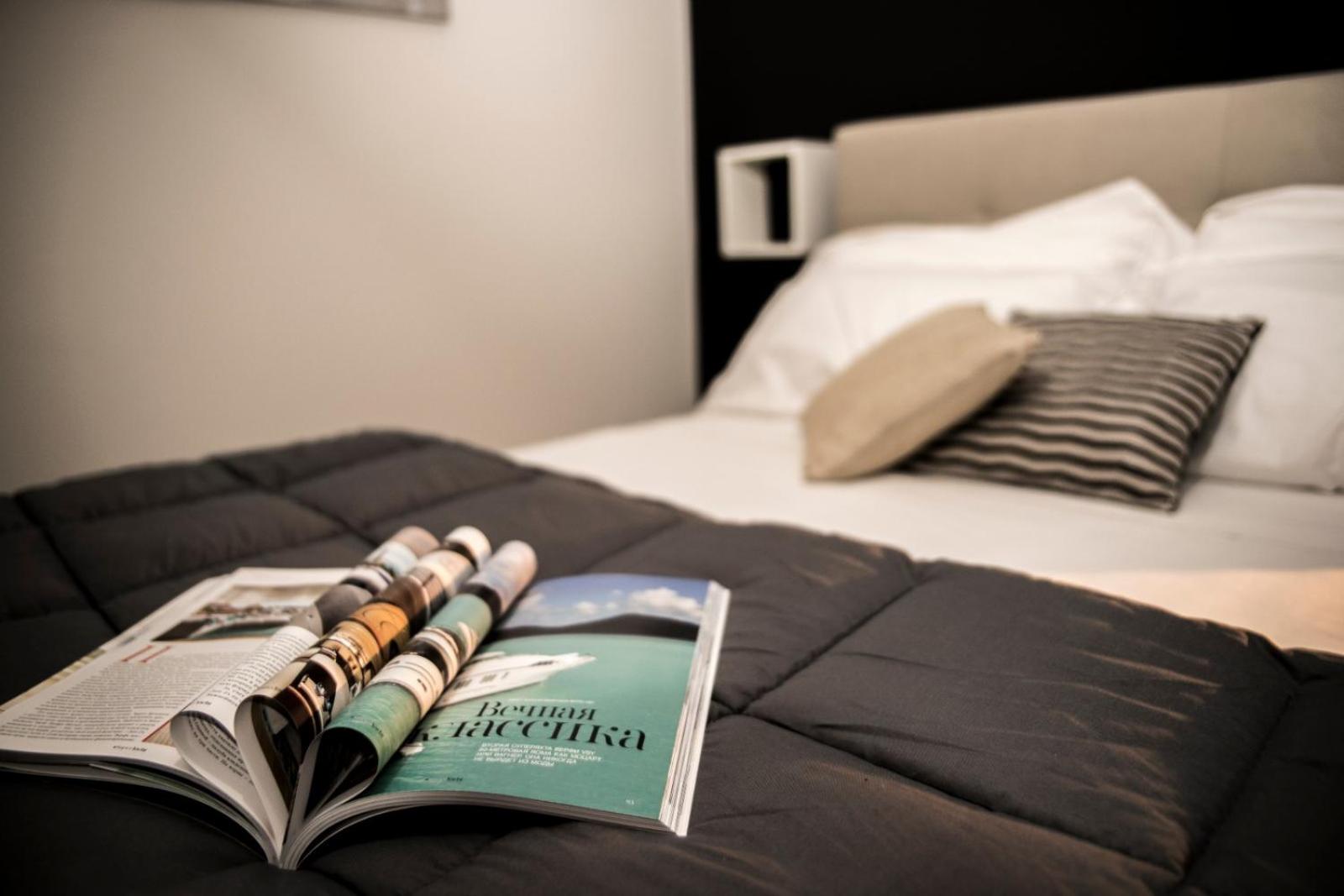 Deluxe King Room - Photo 3