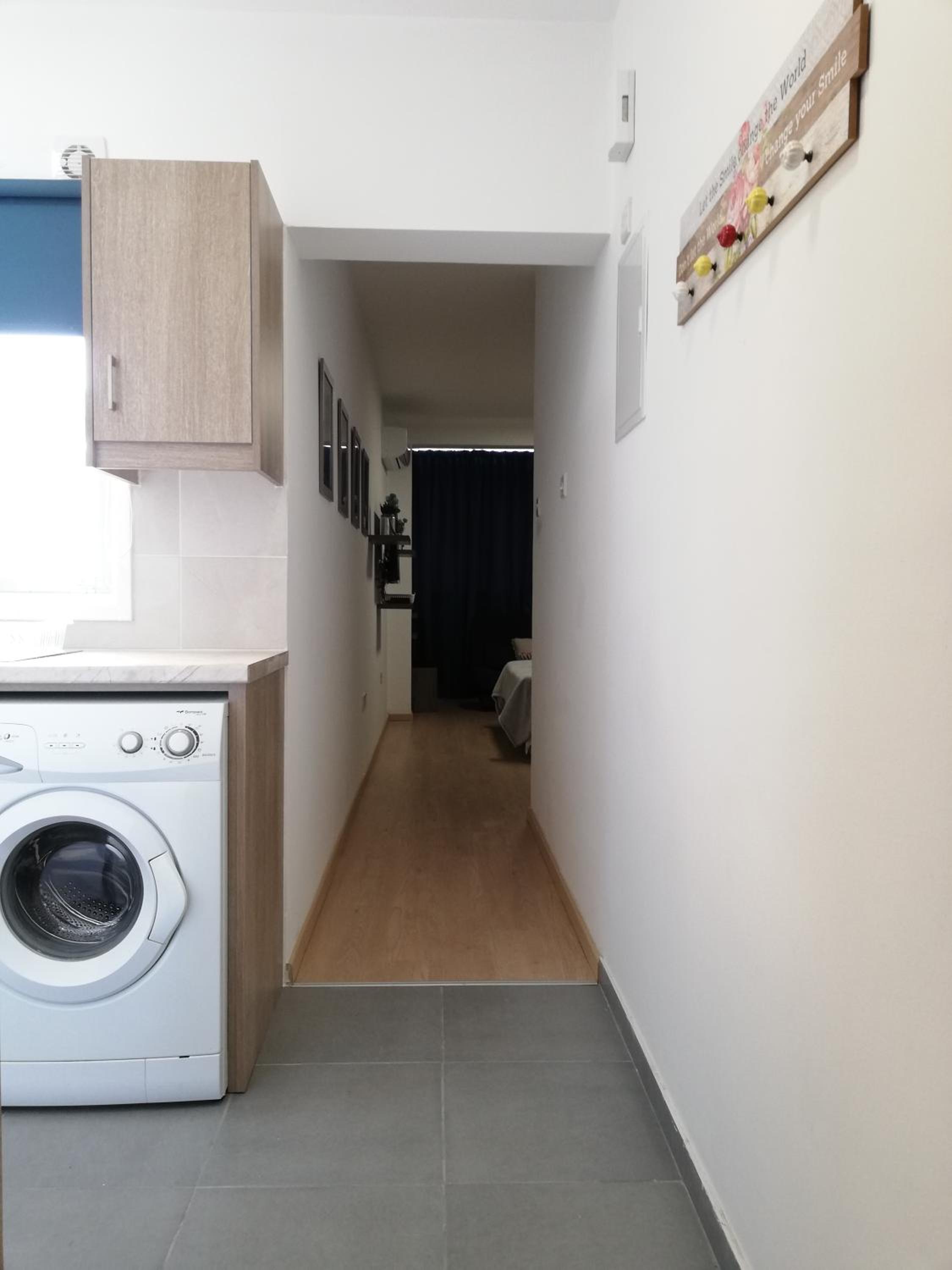 Studio Apartment - Photo 9