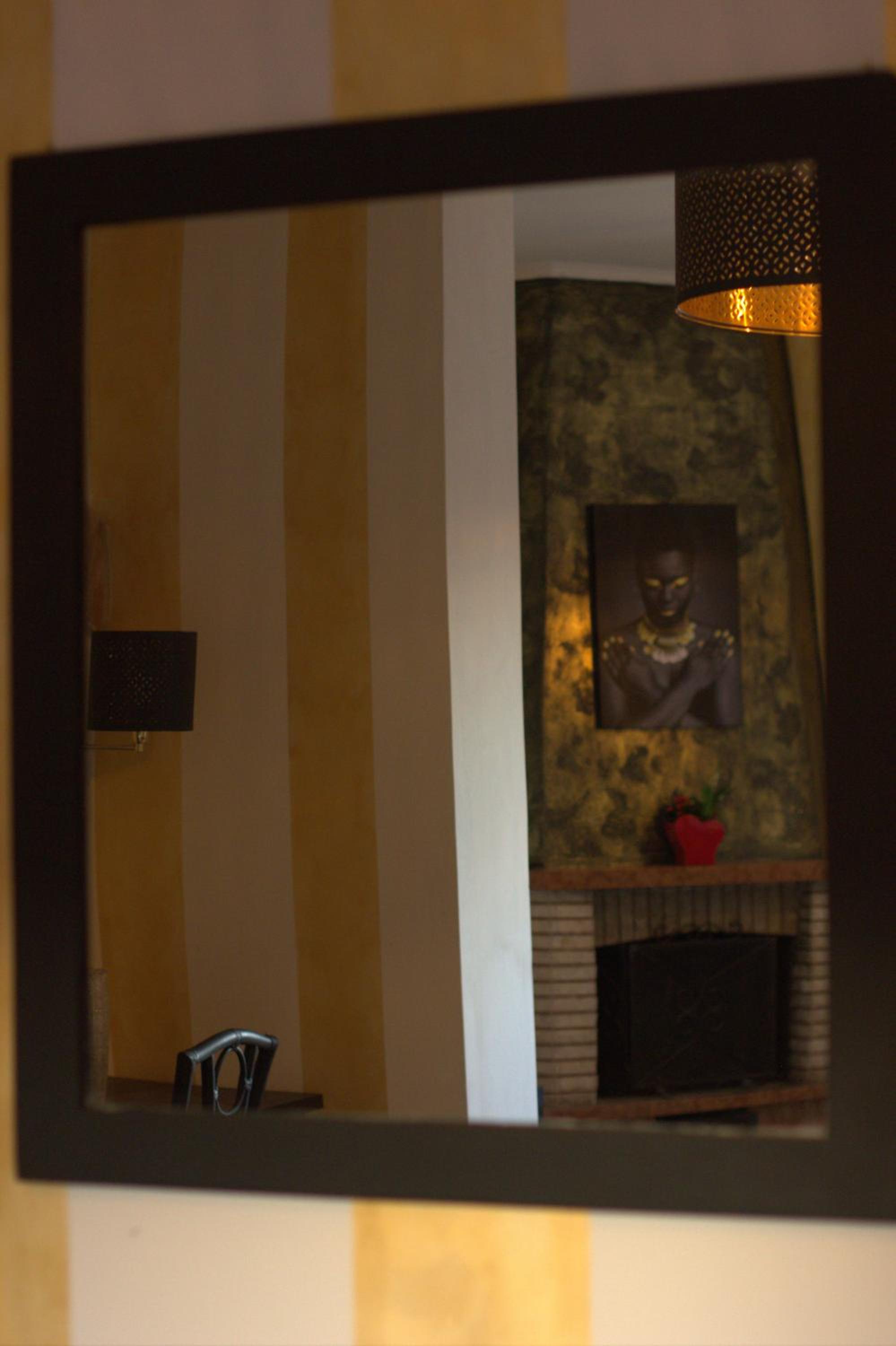 Deluxe Junior Suite - Photo 15