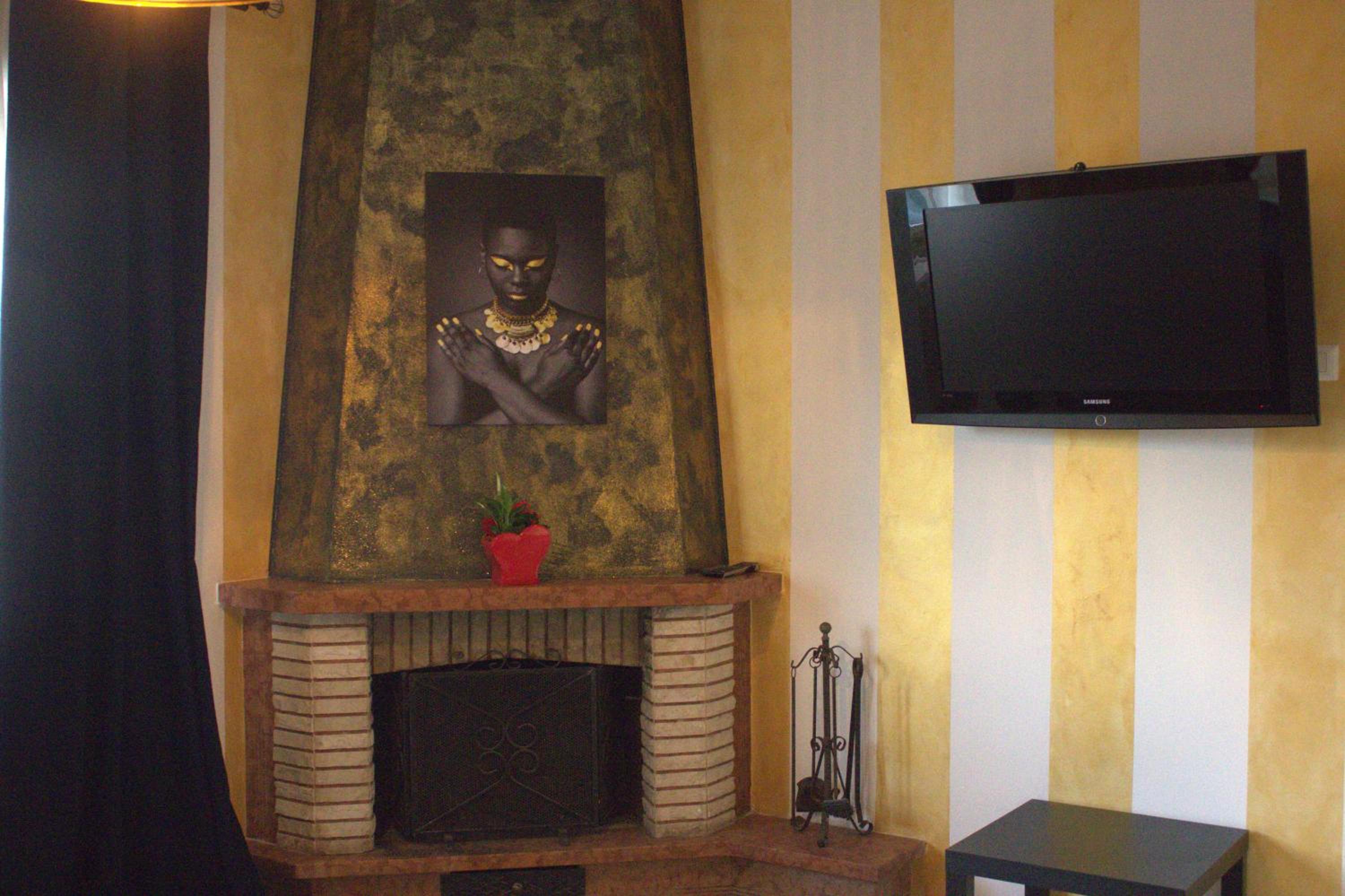 Deluxe Junior Suite - Photo 2