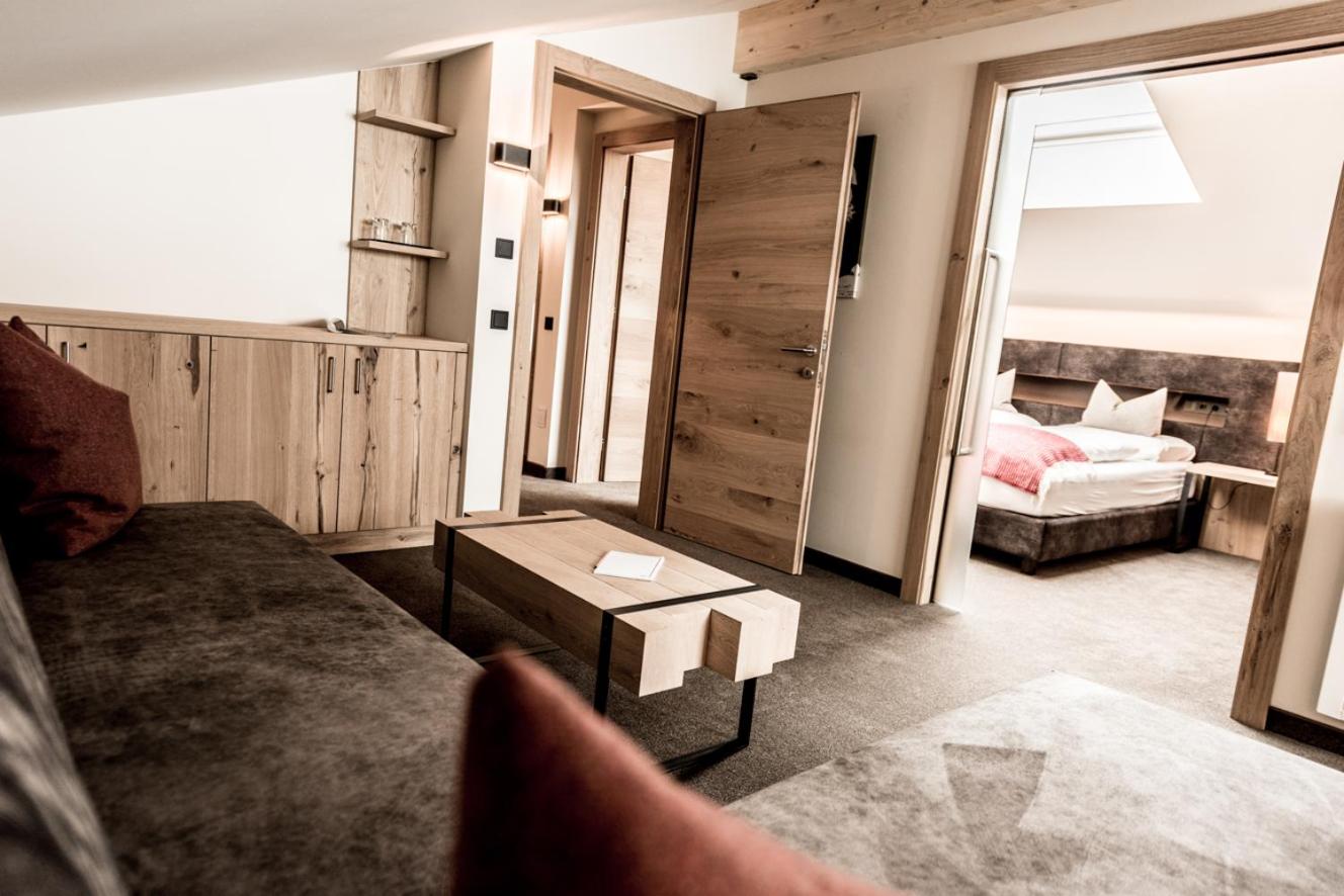 Junior Suite with Balcony photo 3