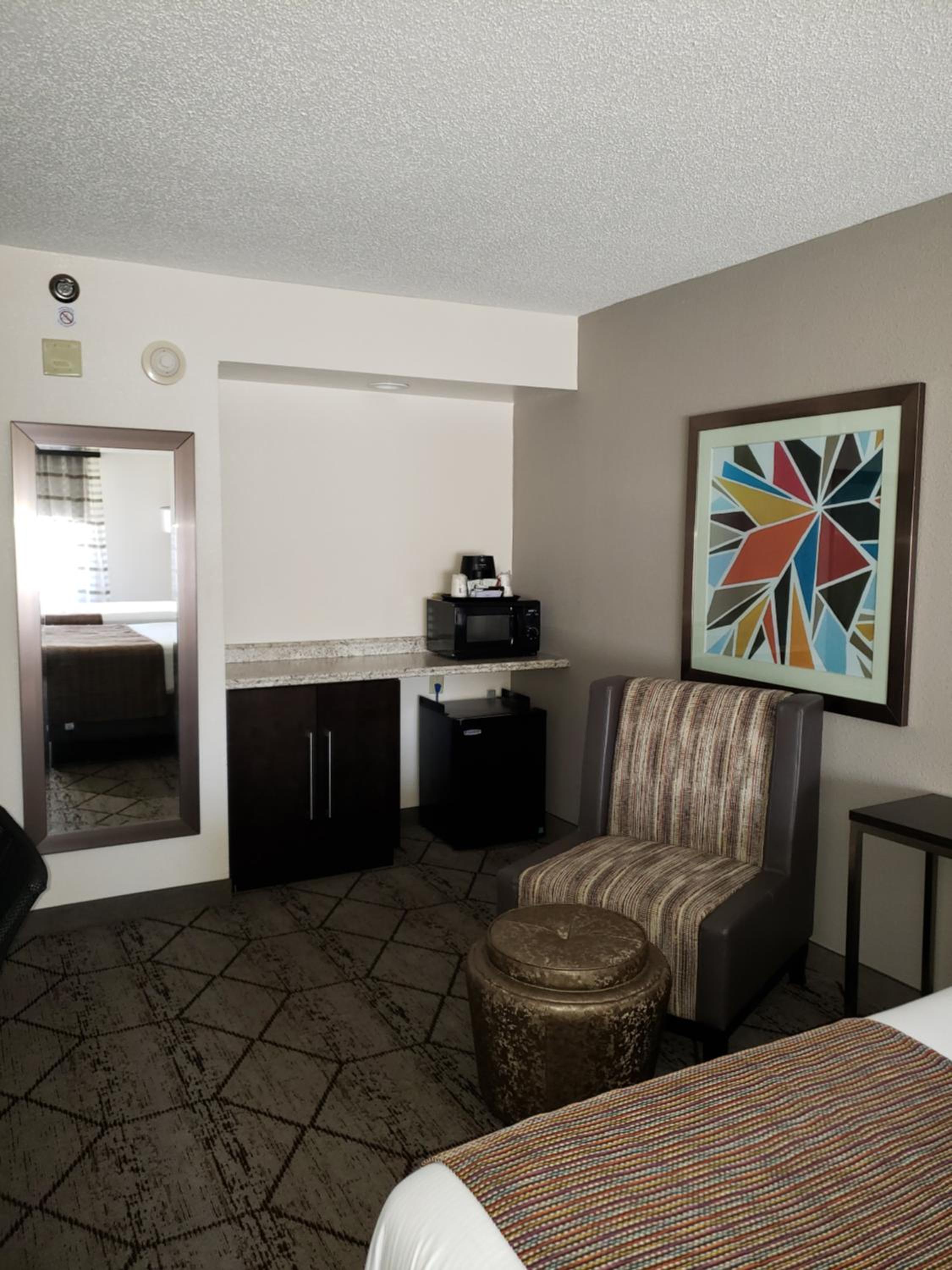 Deluxe Queen Room with Two Queen Beds - Non-Smoking photo 1