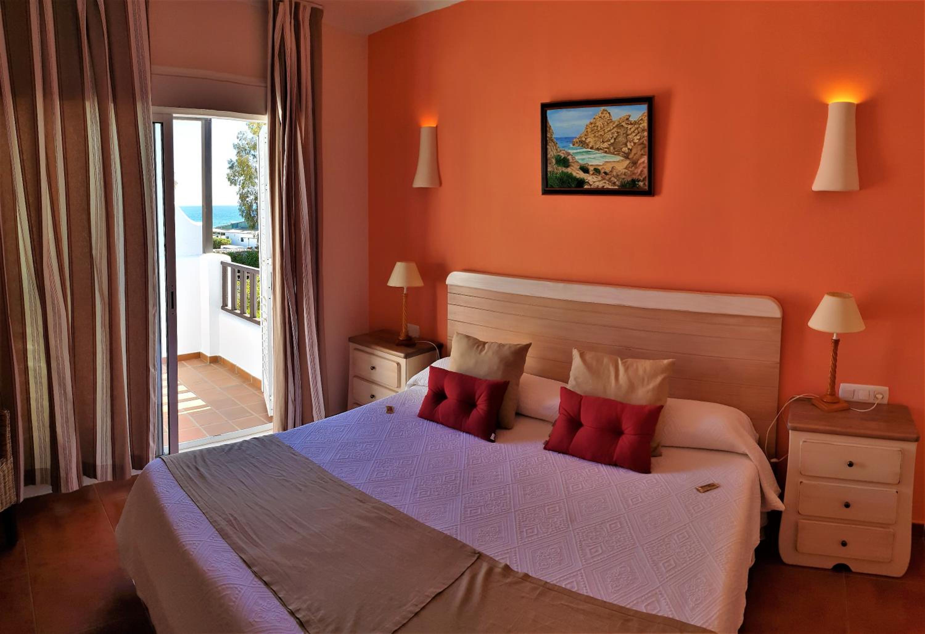 Superior Double or Twin Room with Sea View photo 3