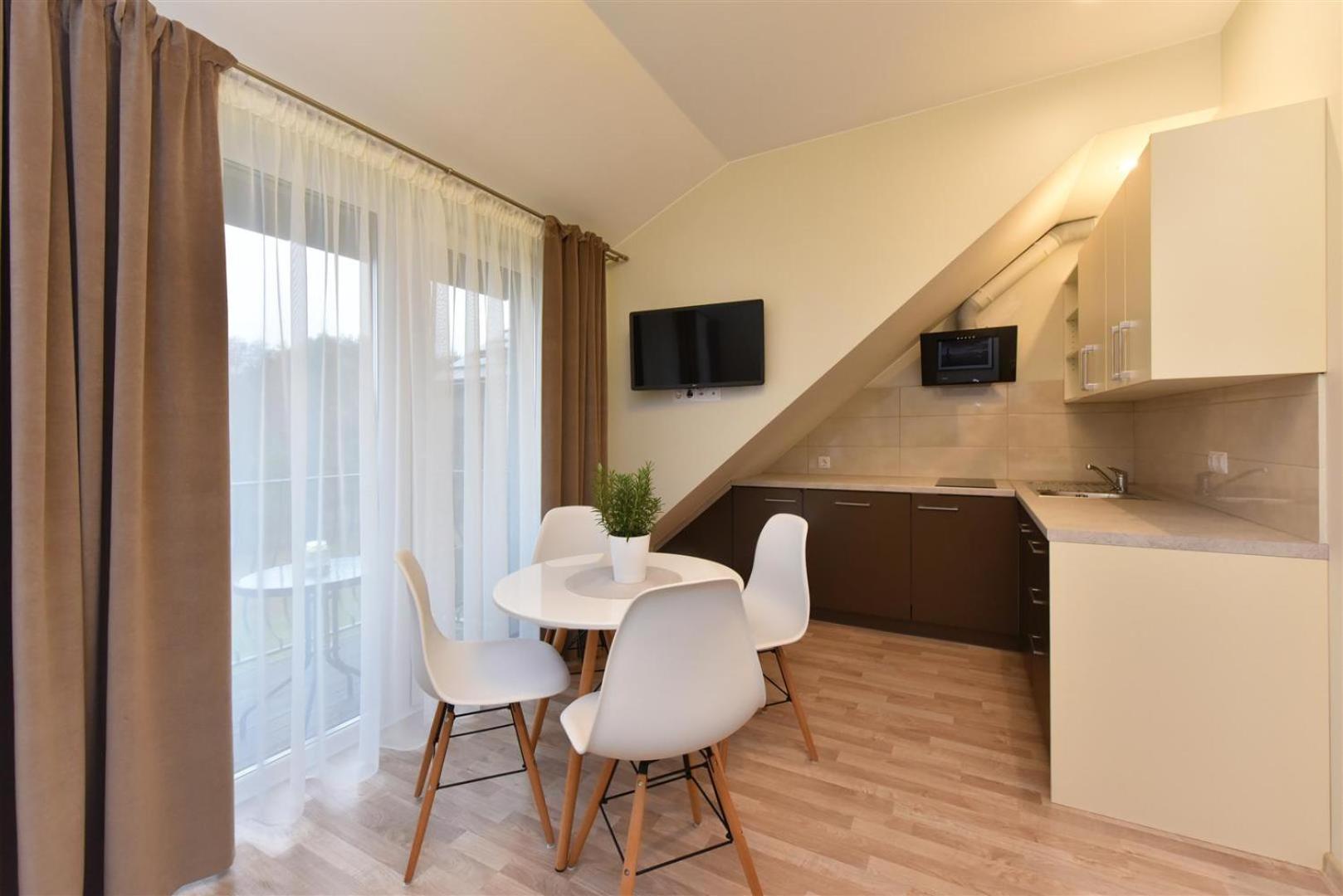 Apartment with Balcony photo 2