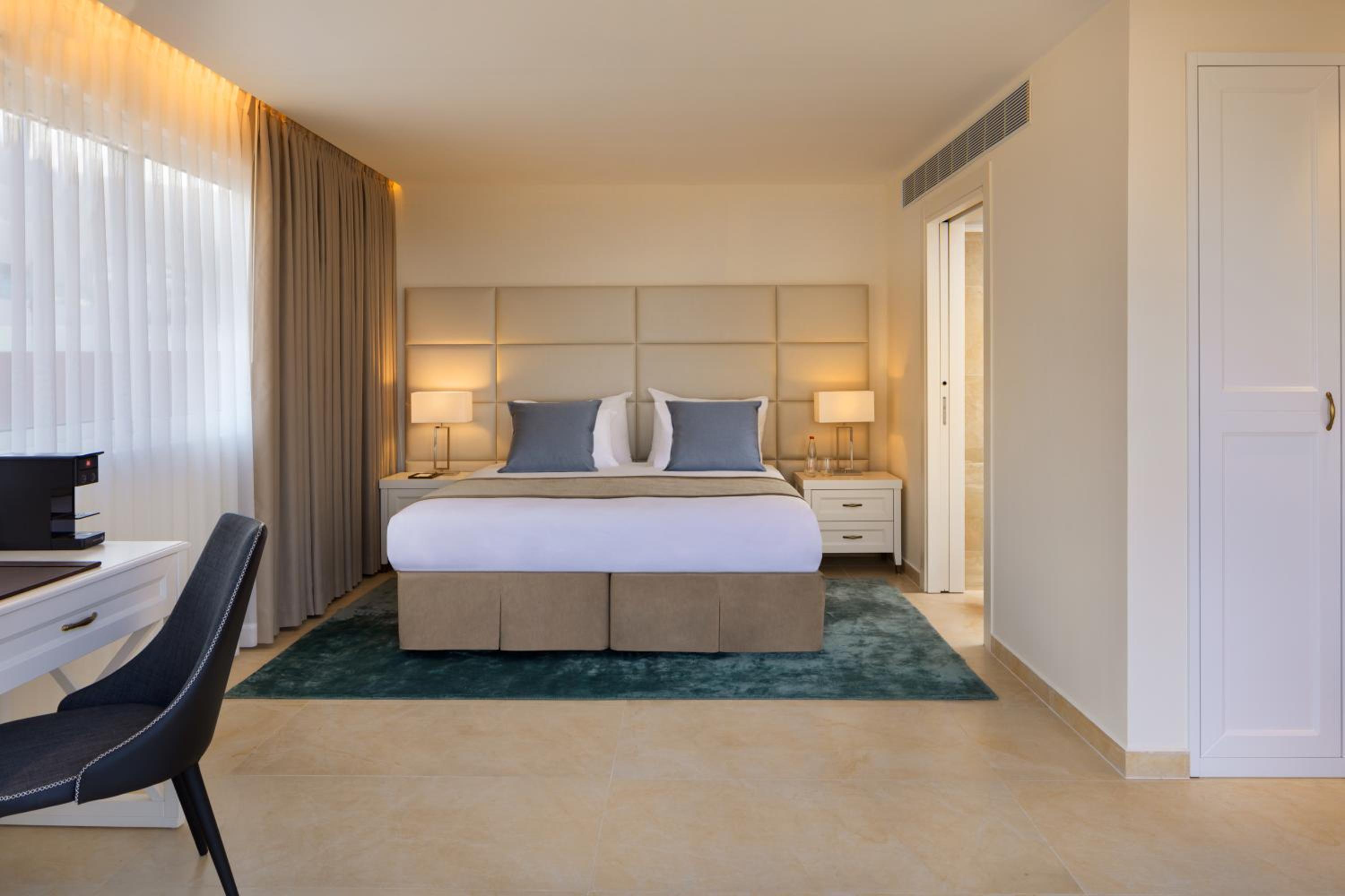 Premium Double Room with Sea View - Photo 5