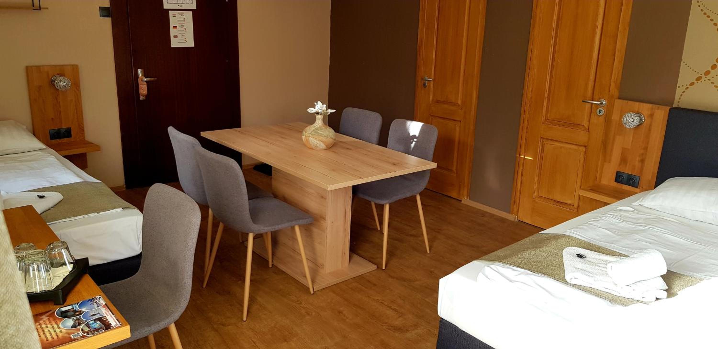 Two-Bedroom Apartment - Photo 2