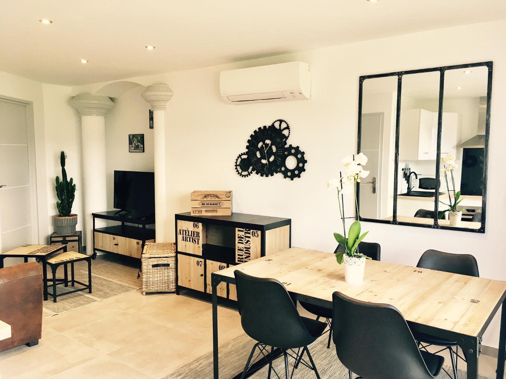 Apartment with Terrace photo 1