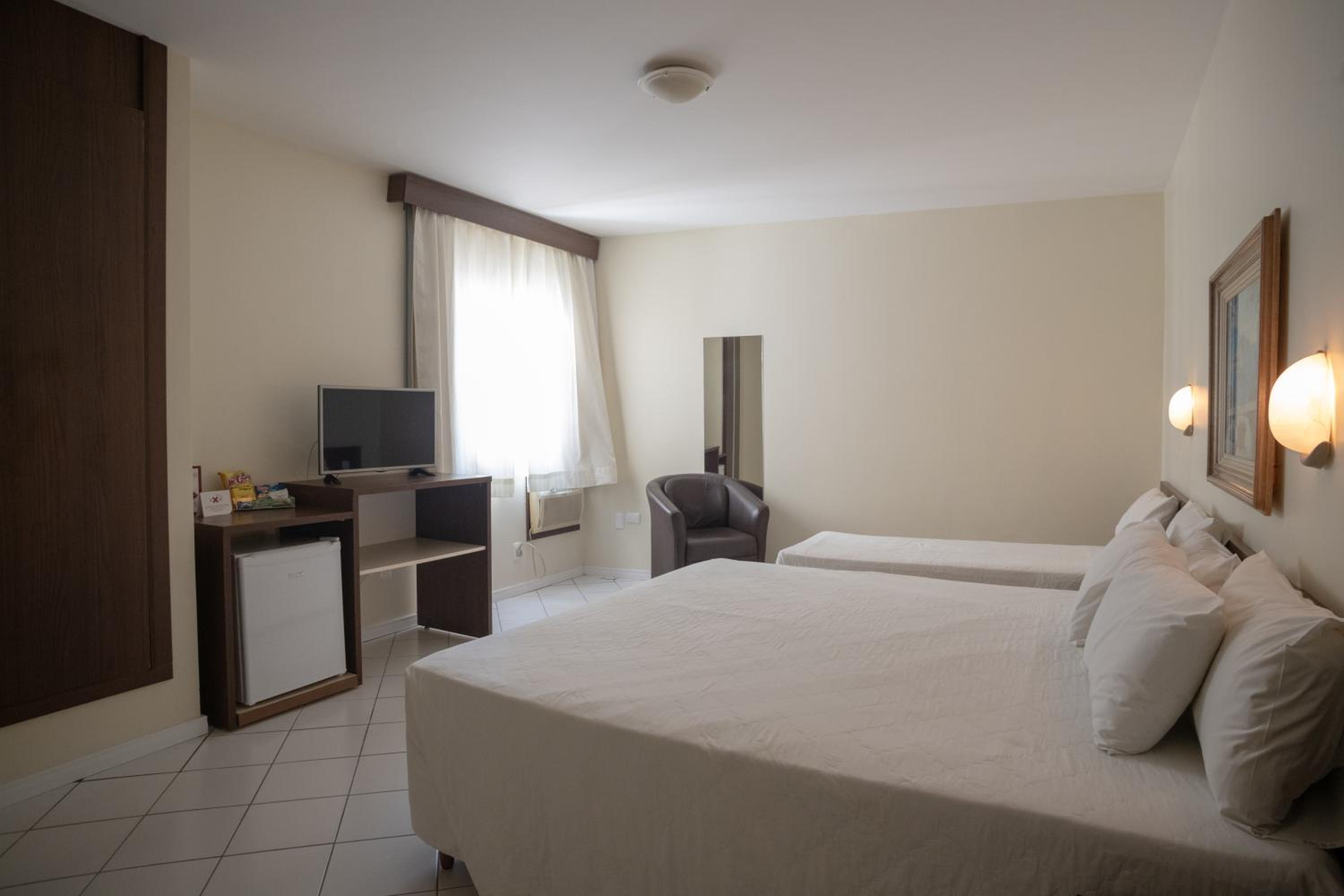 Standard Triple Room - Photo 4