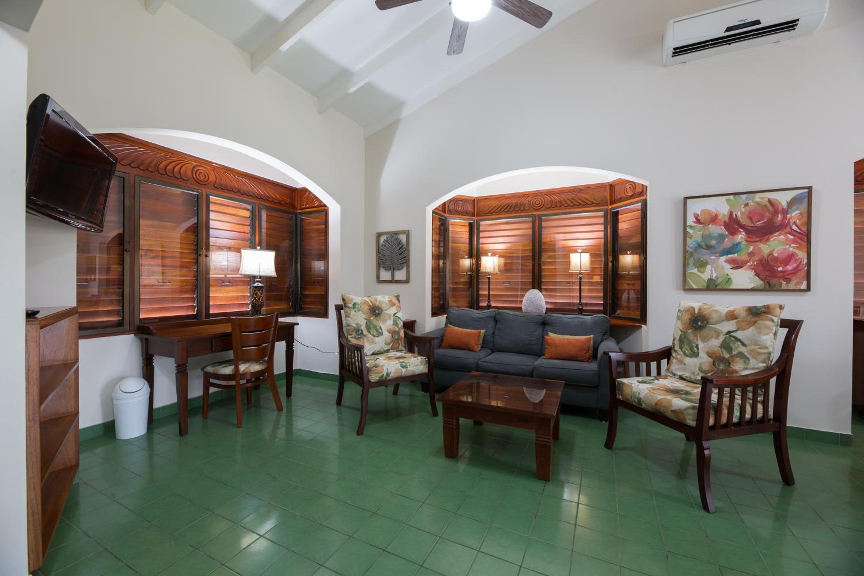 Garden View 2 Bedroom Condo