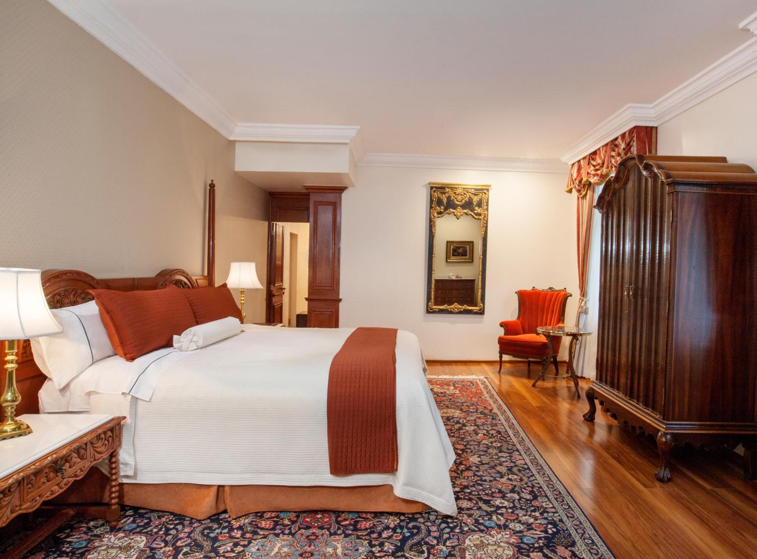 Experience luxury in a beautifully designed hotel room.