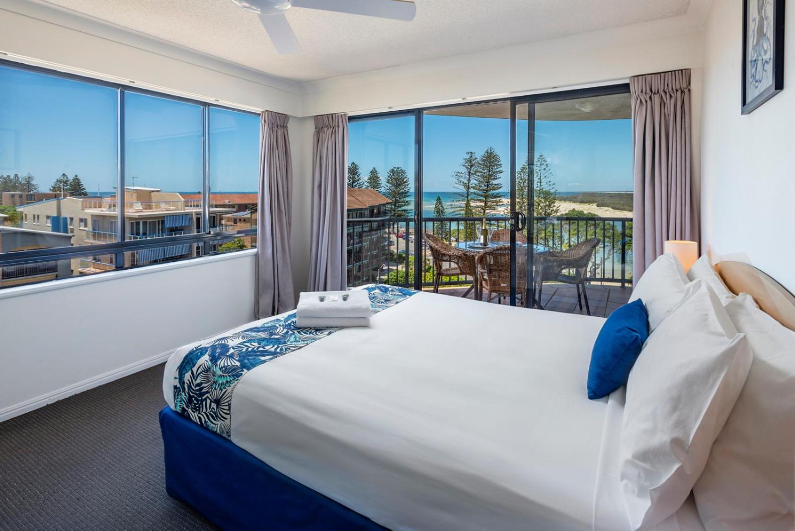 Top Floor One Bedroom Oceanview Apartment photo 3
