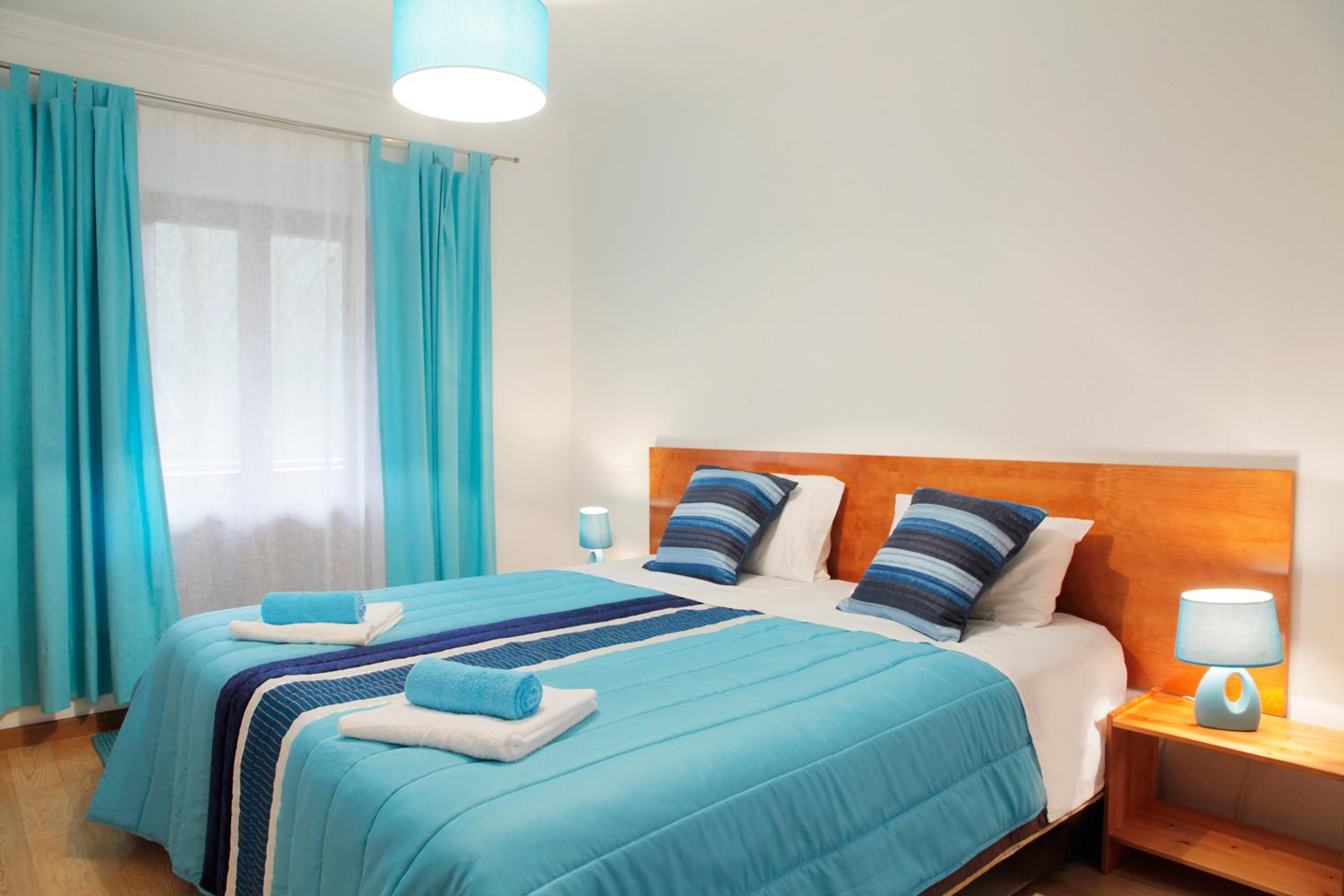 Two-Bedroom House - Photo 9