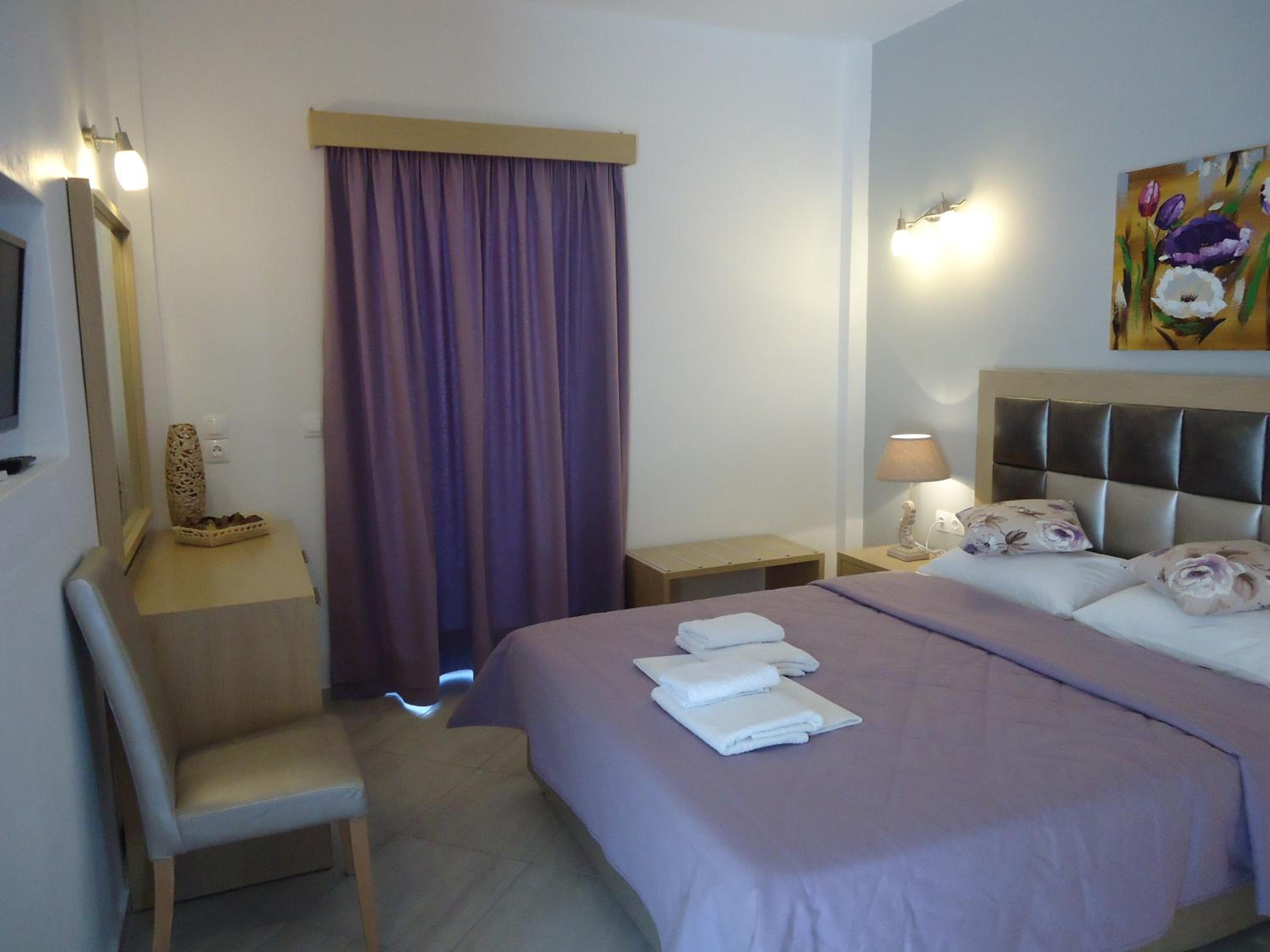 Twin Room with Sea View - Photo 4
