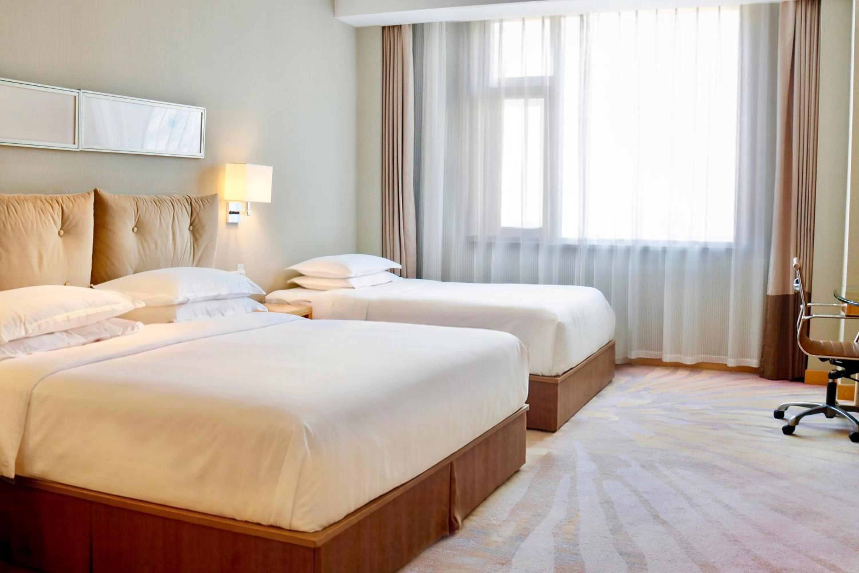 Standard Room with One Double and One King Bed thumbnail 5