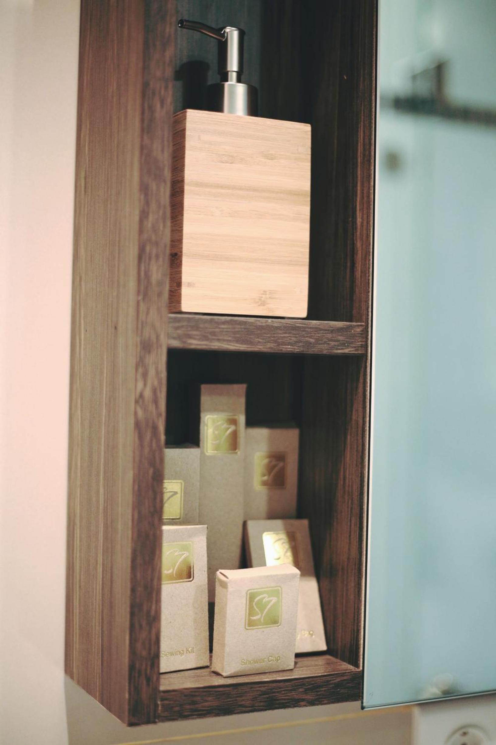 Deluxe Suite - Photo 7