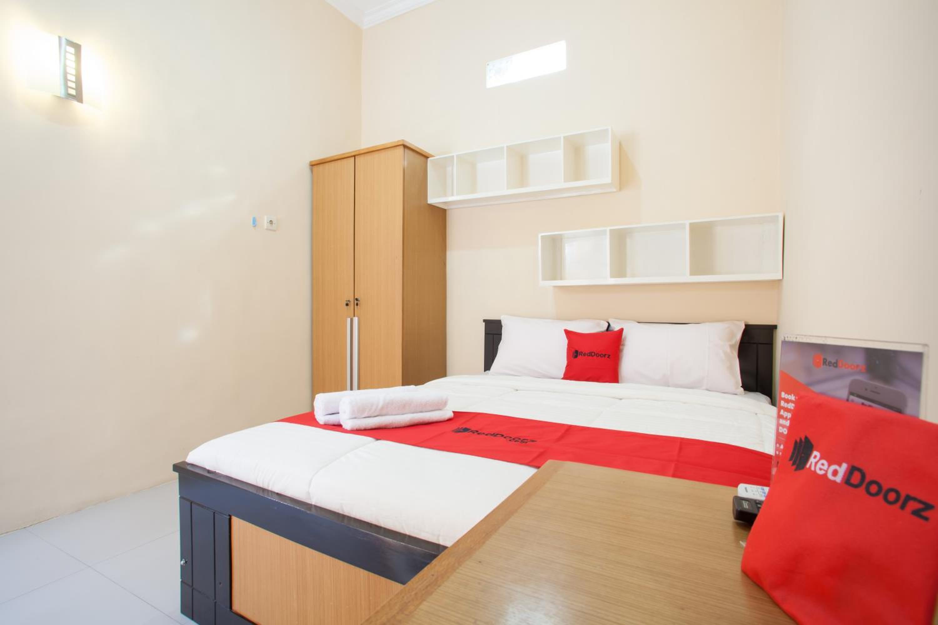 Double Room - Photo 9