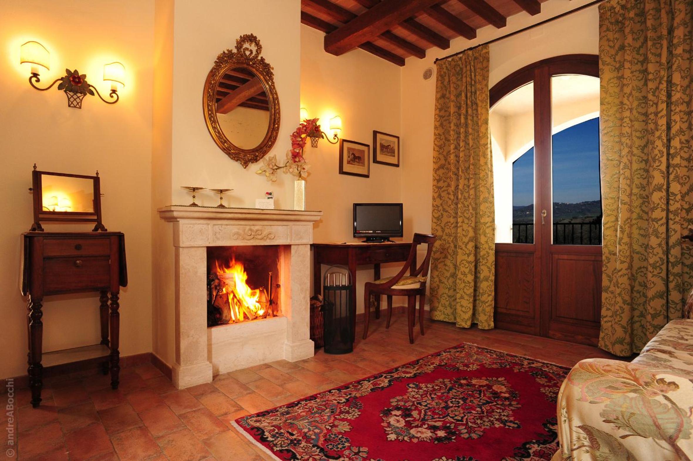 Double Room with Balcony - Photo 1
