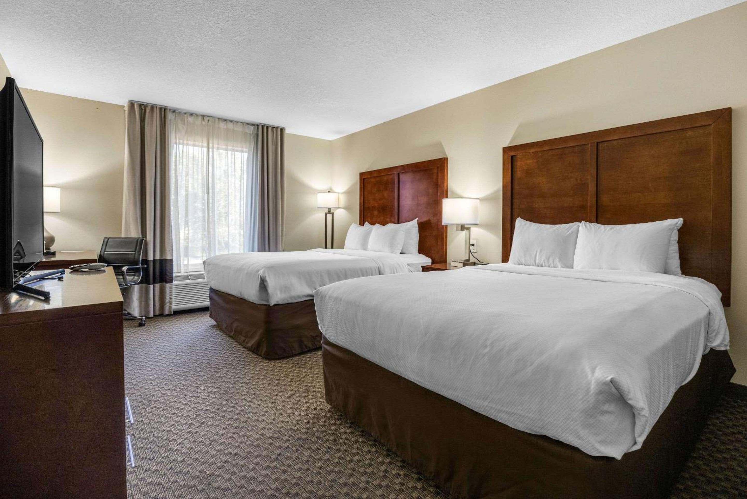 Queen Room with Two Queen Beds - Accessible/Non-Smoking