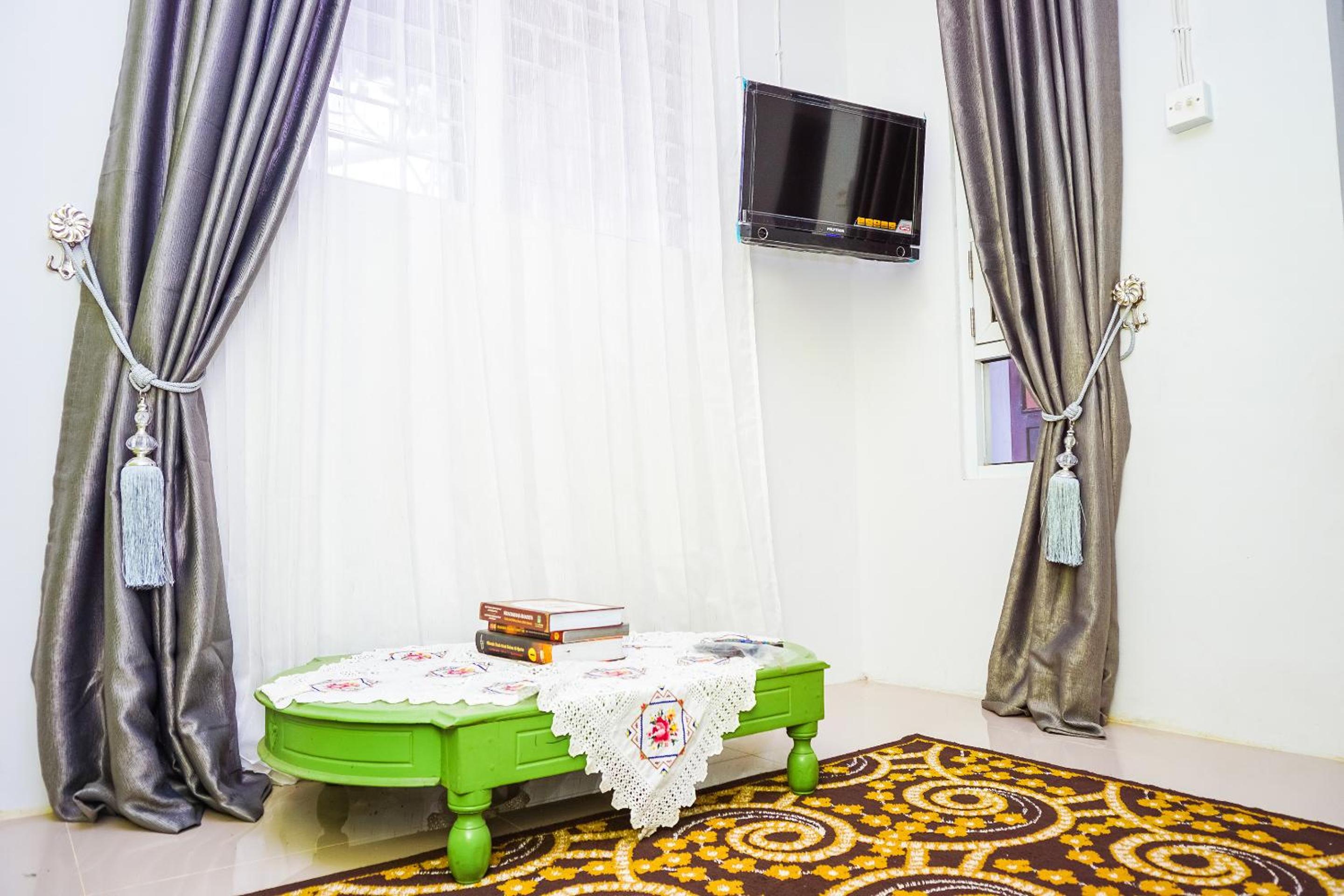 Deluxe Suite - Photo 7