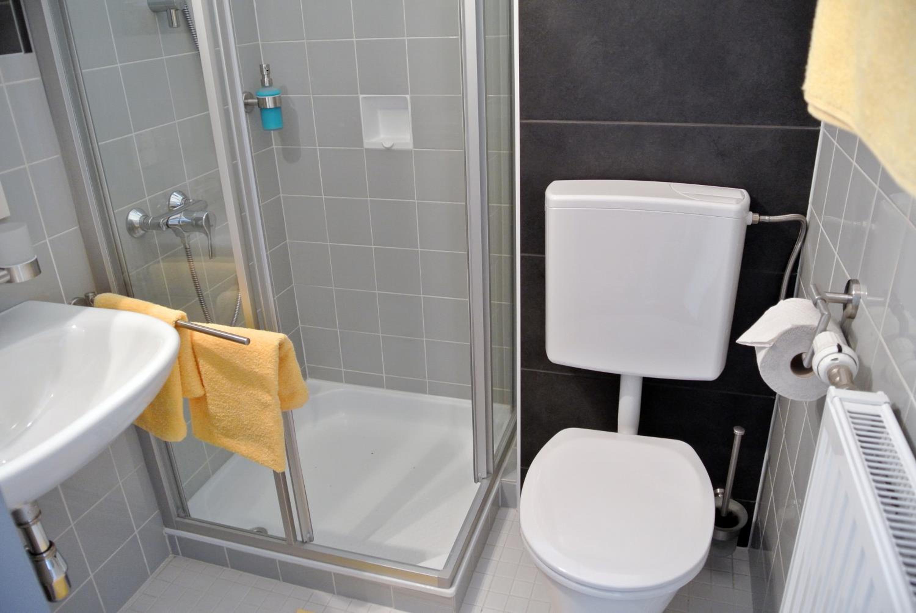 Standard Double or Twin Room photo 3