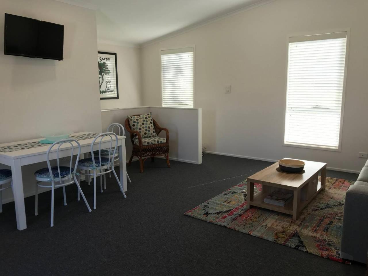 One-Bedroom Apartment - Photo 16