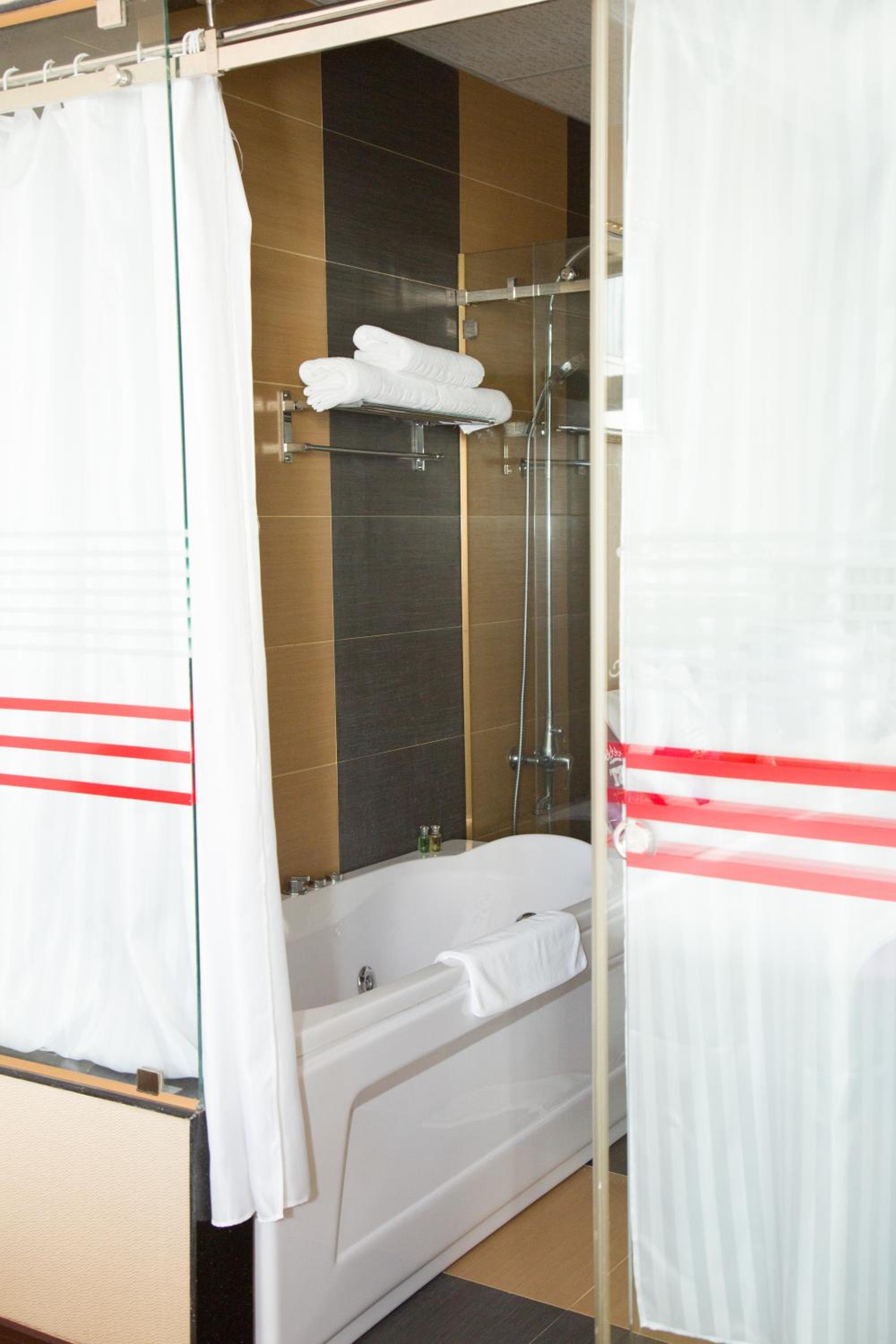 Standard Double Room - Photo 2