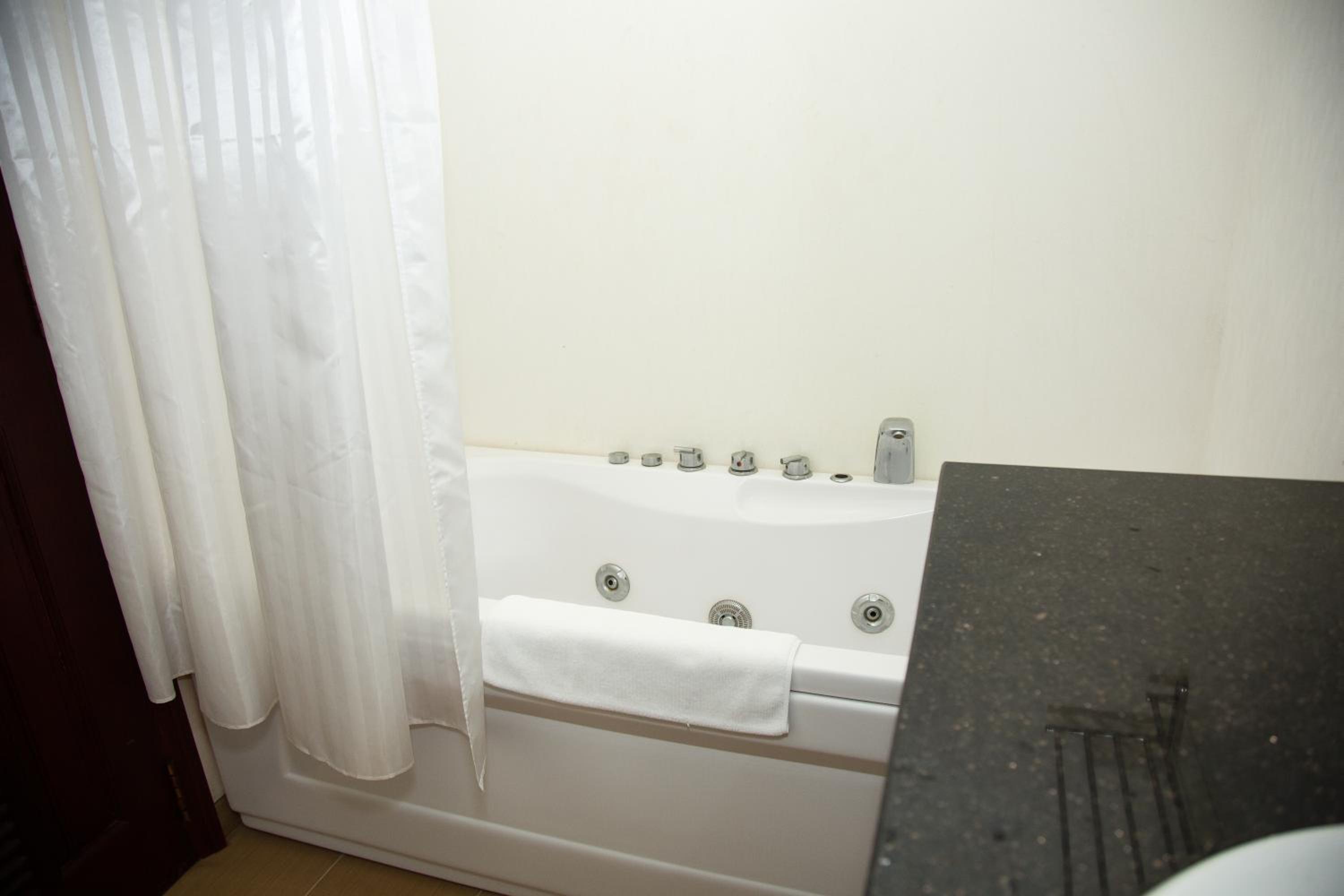 Deluxe Double Room - Photo 2
