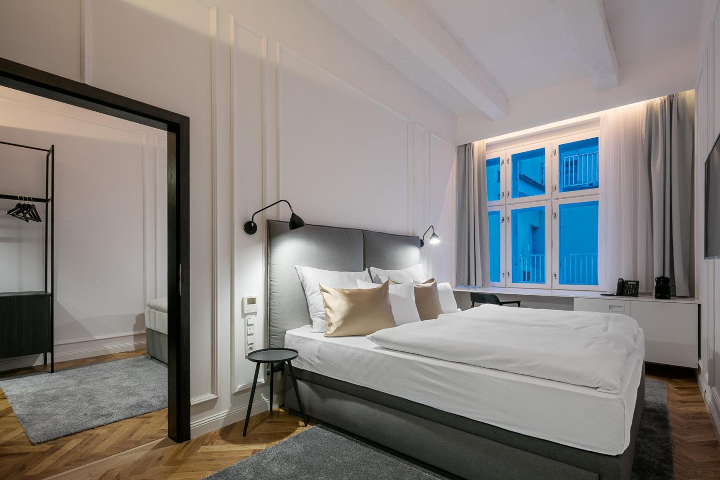 Superior Suite - Photo 1