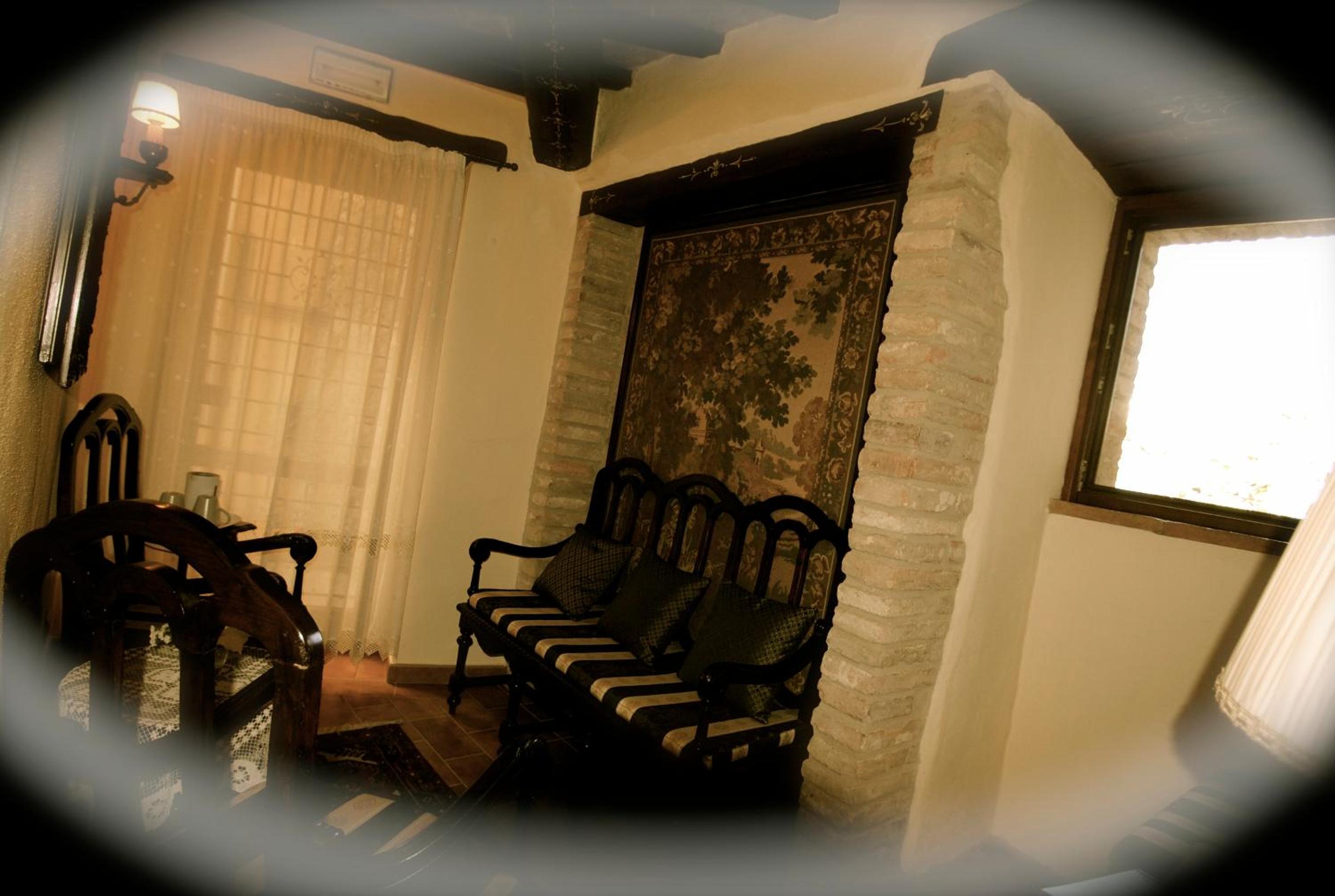 Junior Suite with Park View - Photo 4
