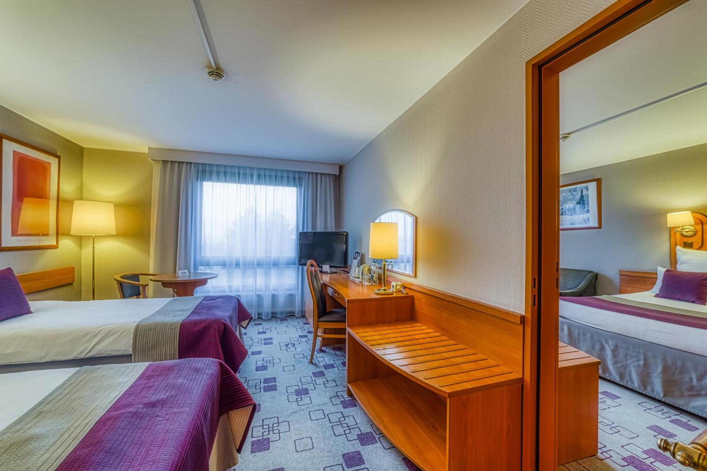 Standard Double Room - Photo 8