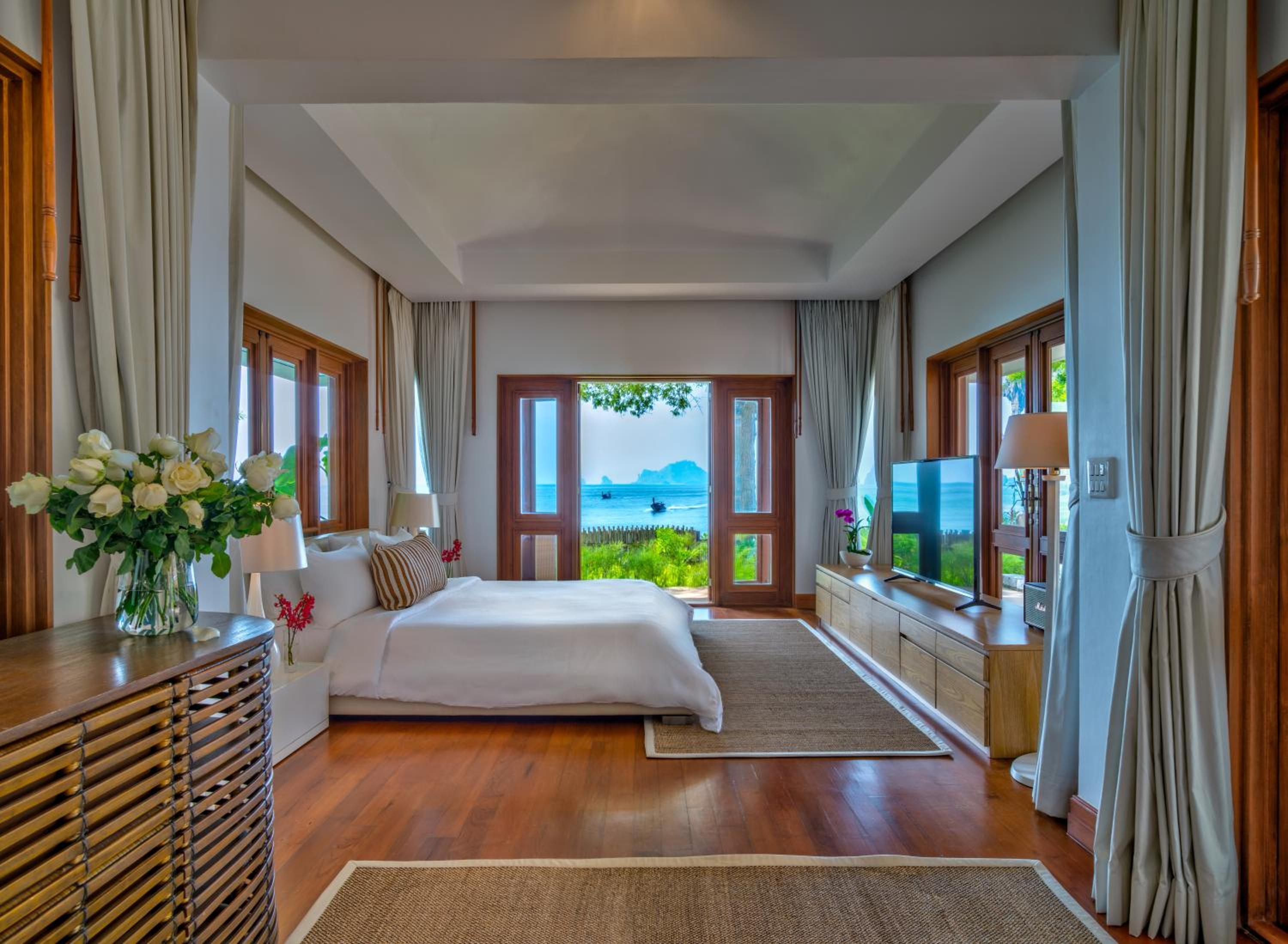 Villa - Beach Front photo 1