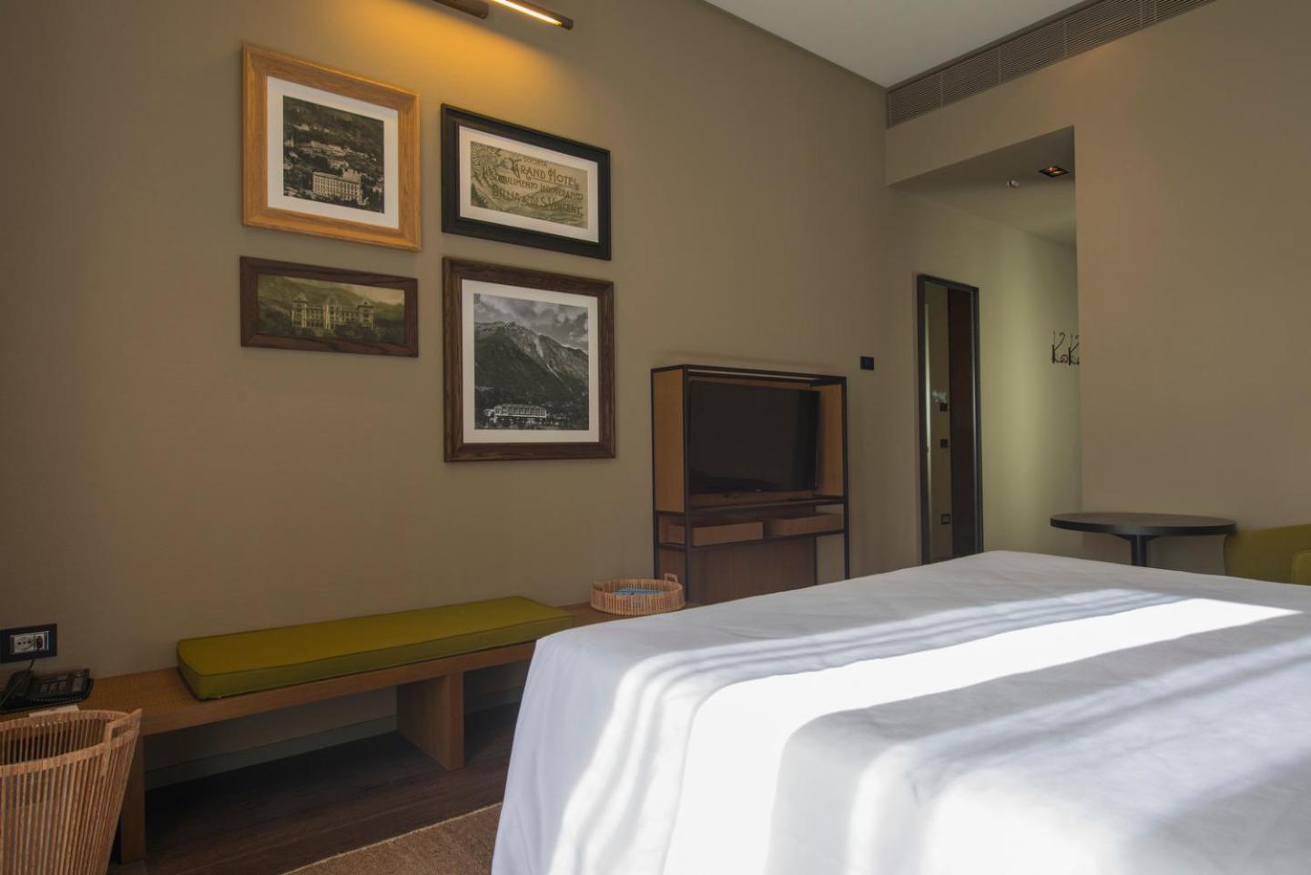 Deluxe Double or Twin Room - Photo 6