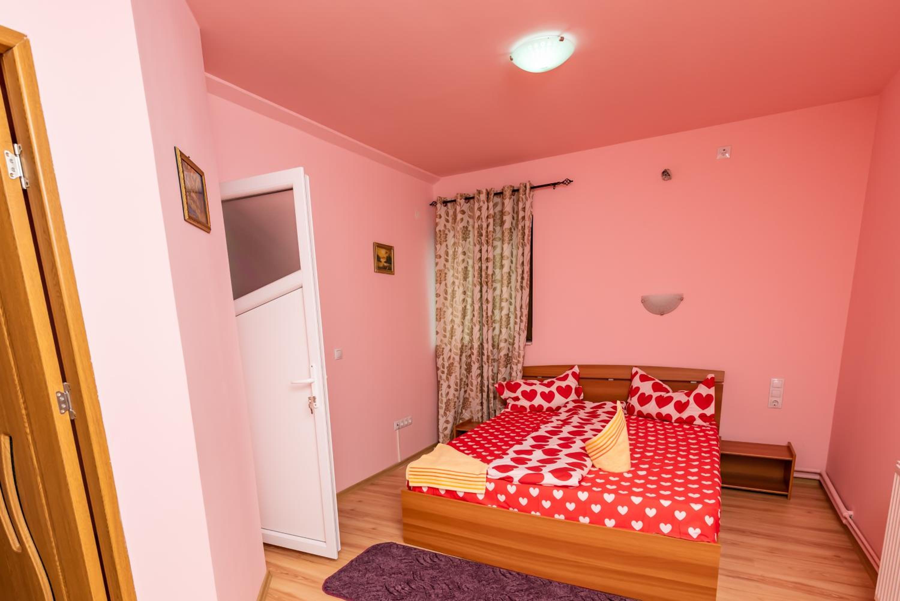 Two-Bedroom Apartment - Photo 9