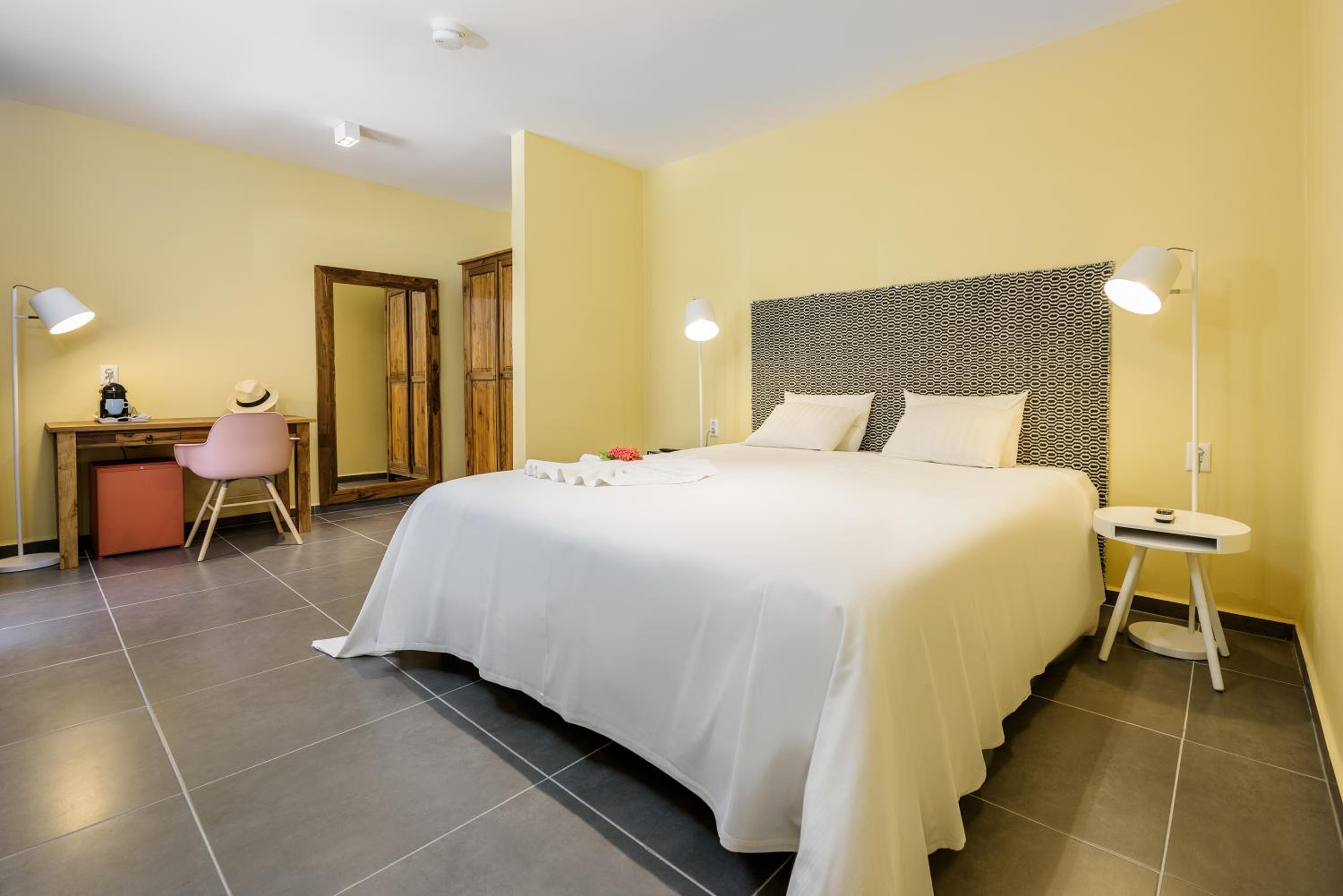 Standard King Room - Photo 1