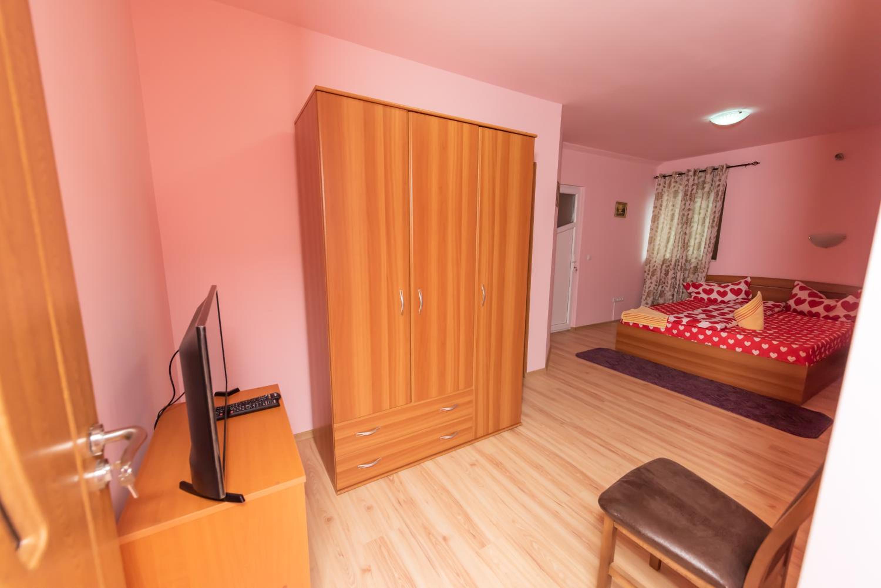 Two-Bedroom Apartment - Photo 2