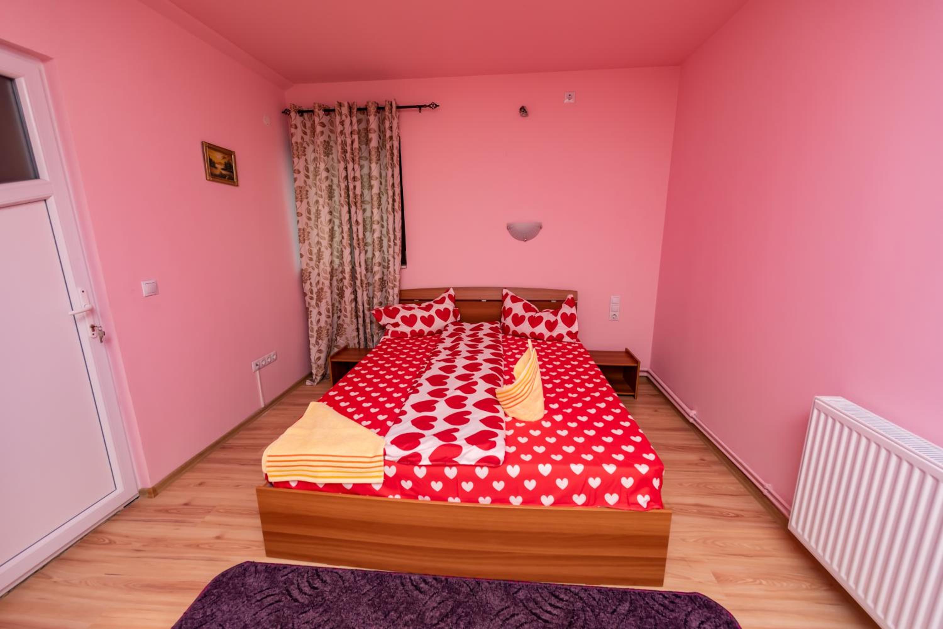 Two-Bedroom Apartment - Photo 4