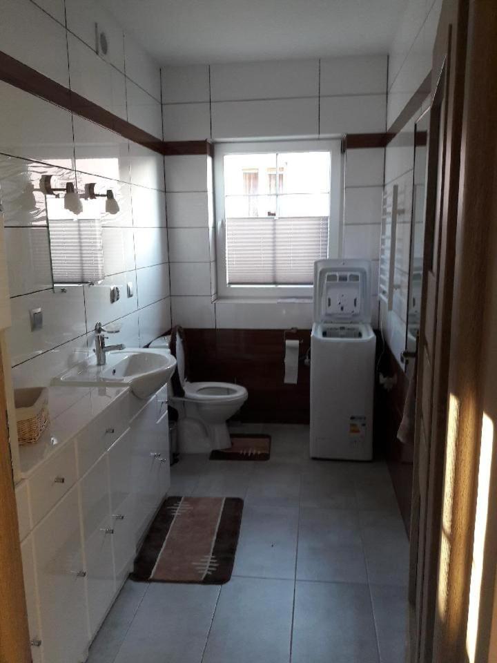 One-Bedroom House photo 1