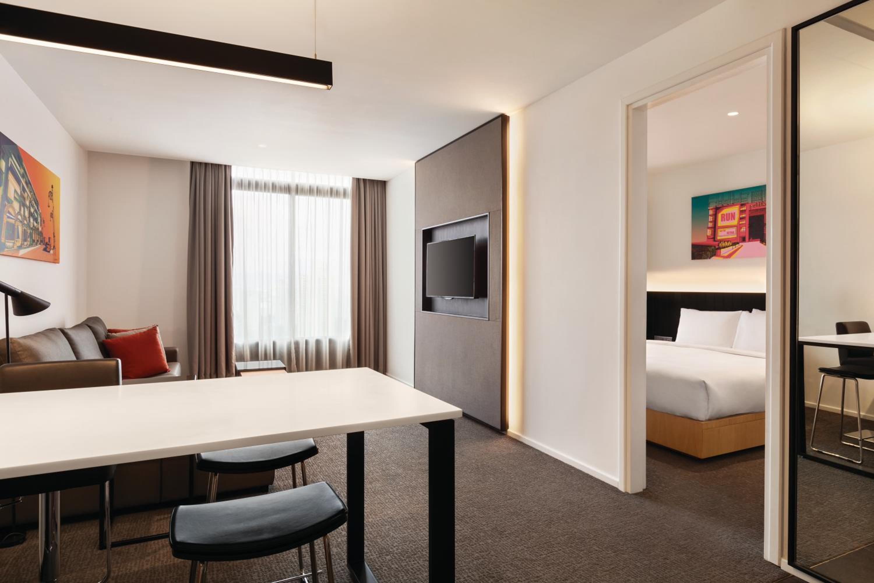 One-Bedroom King Suite with Sofa Bed thumbnail 6